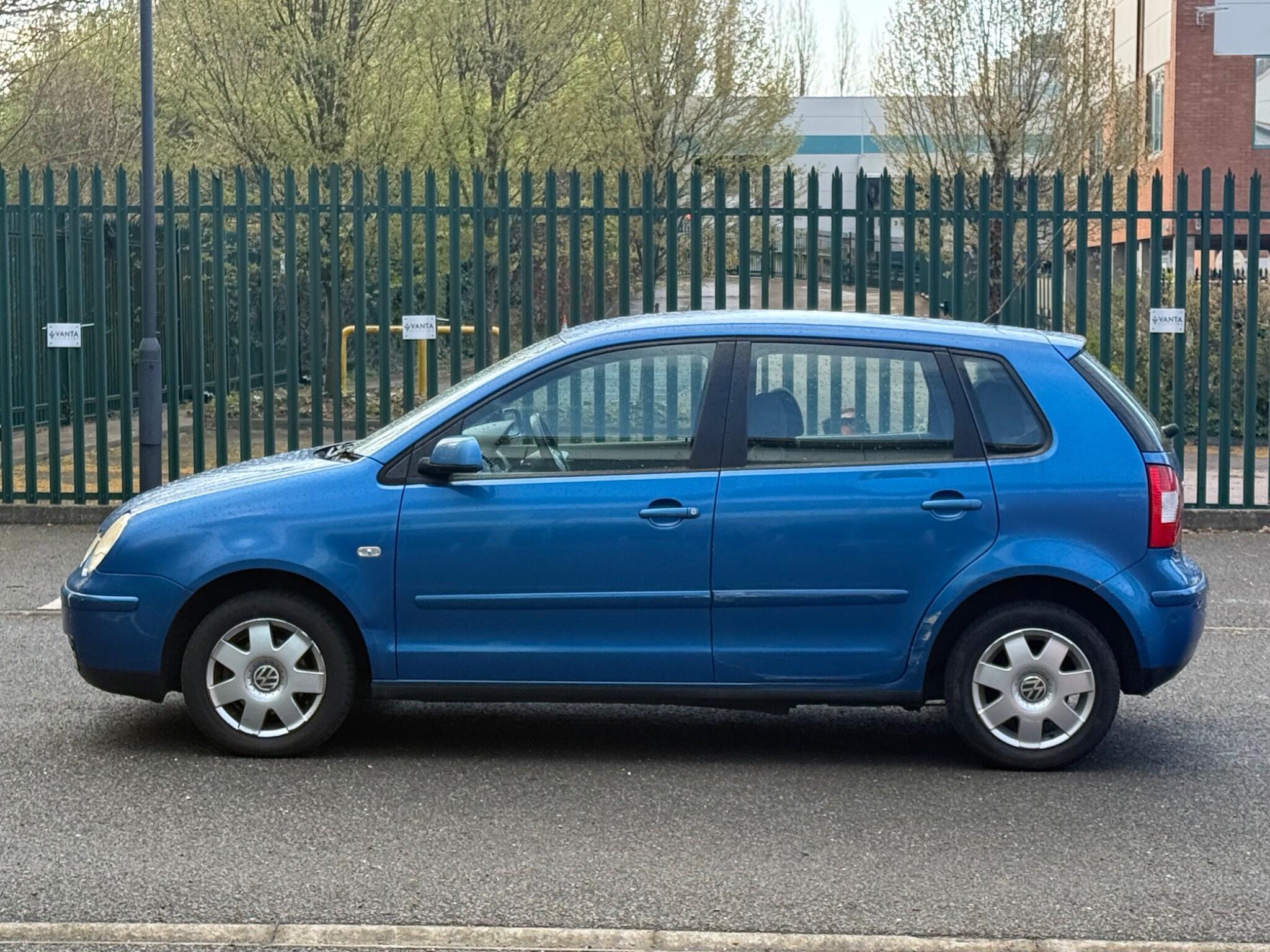 Volkswagen Polo 1.4 Twist 5dr — photo 9 of 34
