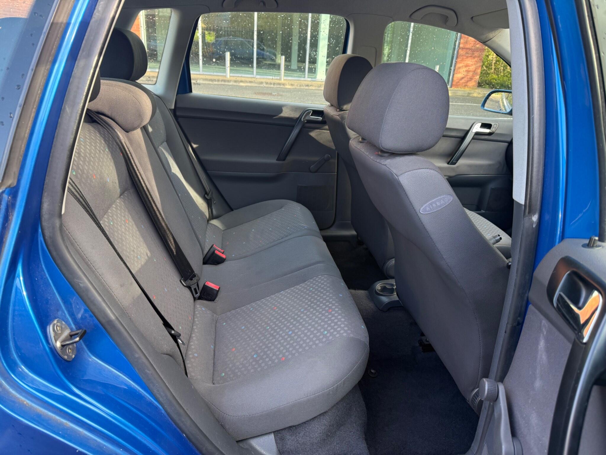 Volkswagen Polo 1.4 Twist 5dr — photo 24 of 34