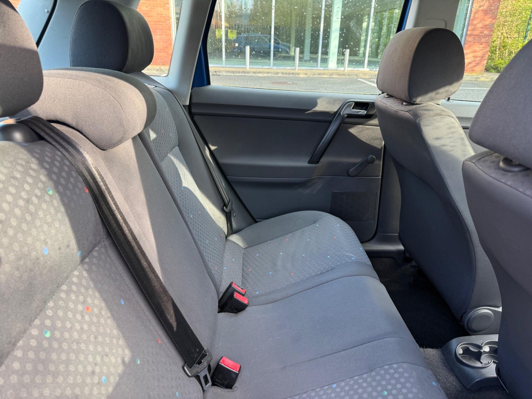Volkswagen Polo 1.4 Twist 5dr — photo 26 of 34