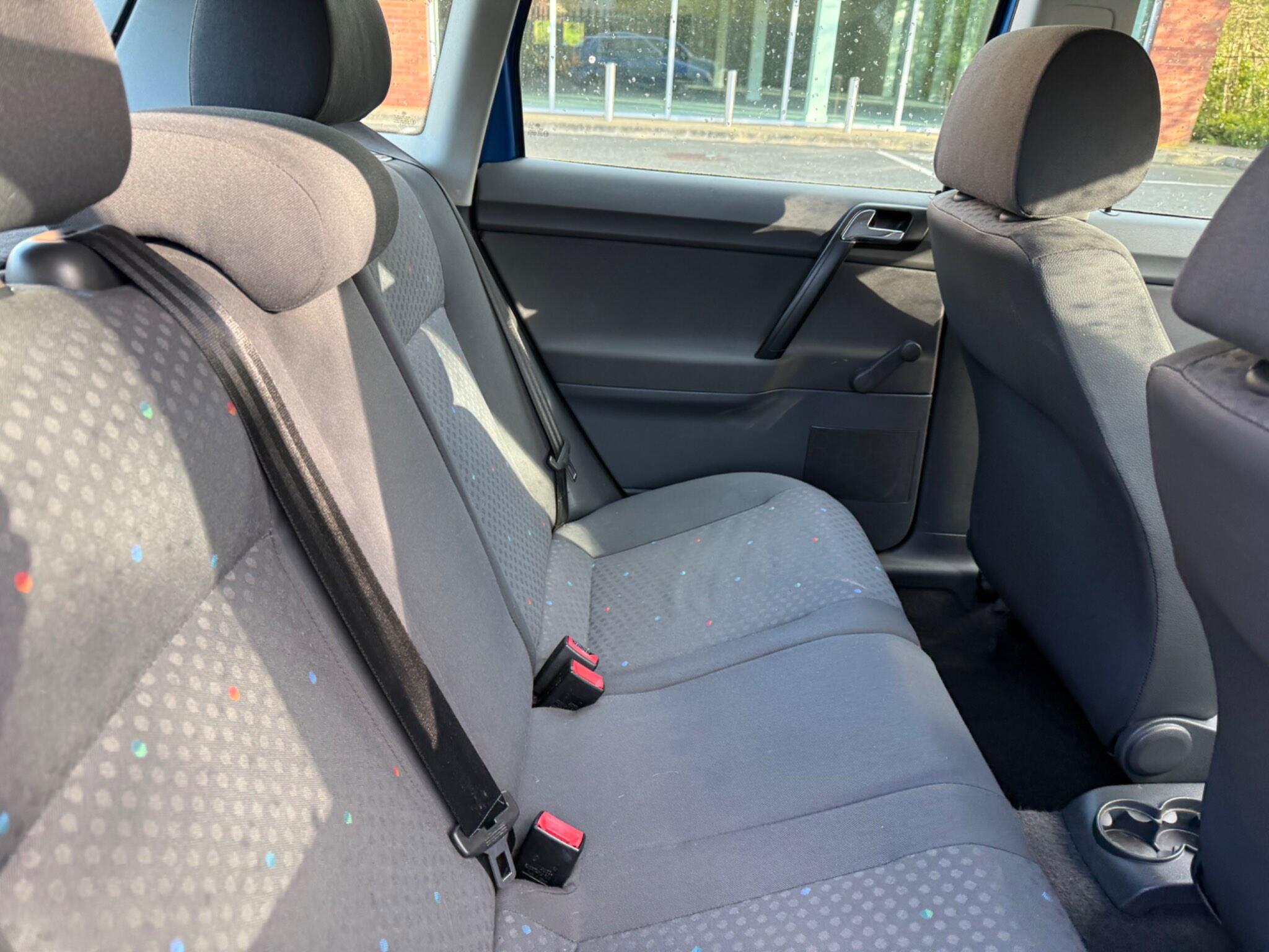 Volkswagen Polo 1.4 Twist 5dr — photo 27 of 34