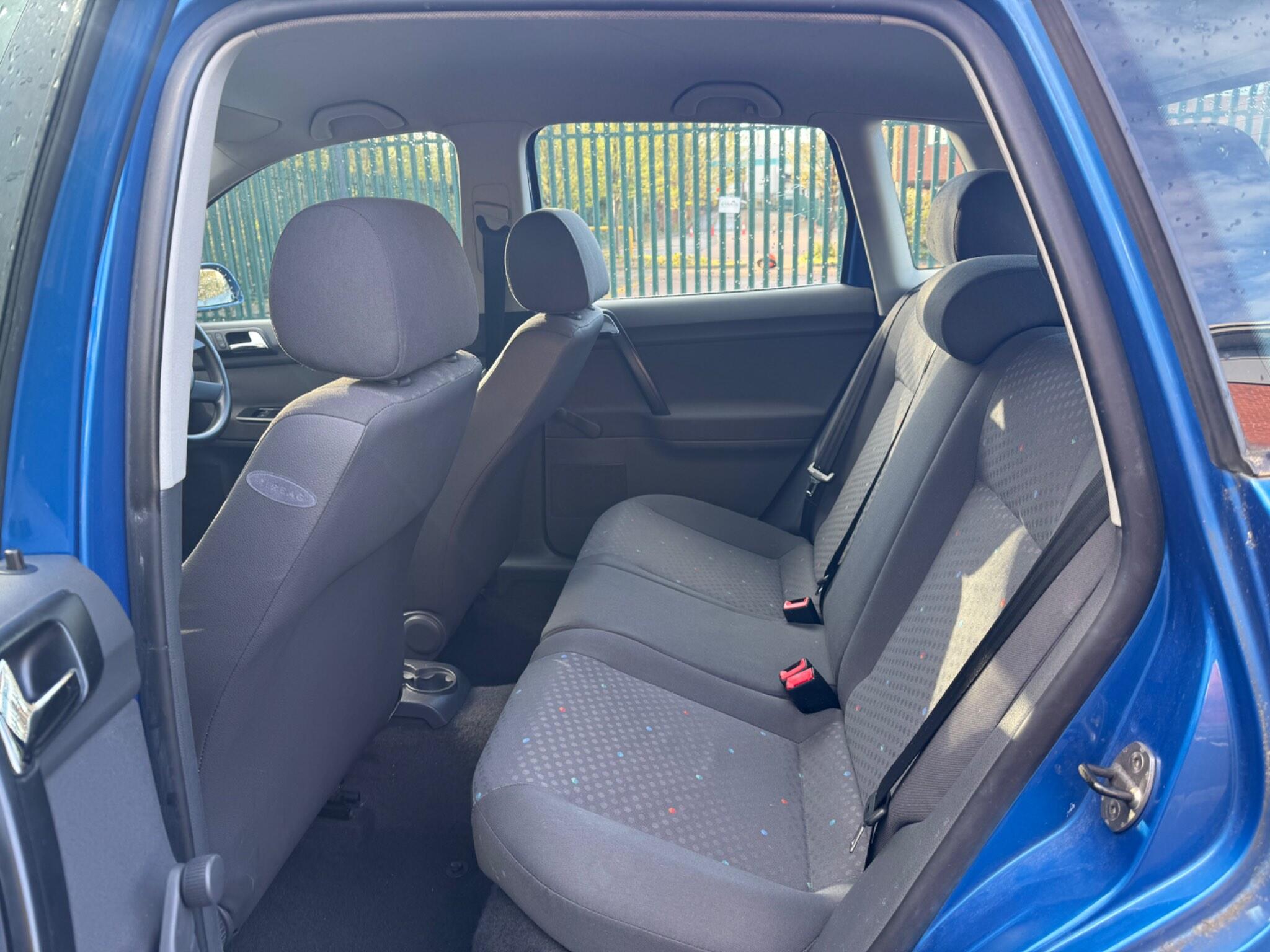 Volkswagen Polo 1.4 Twist 5dr — photo 30 of 34