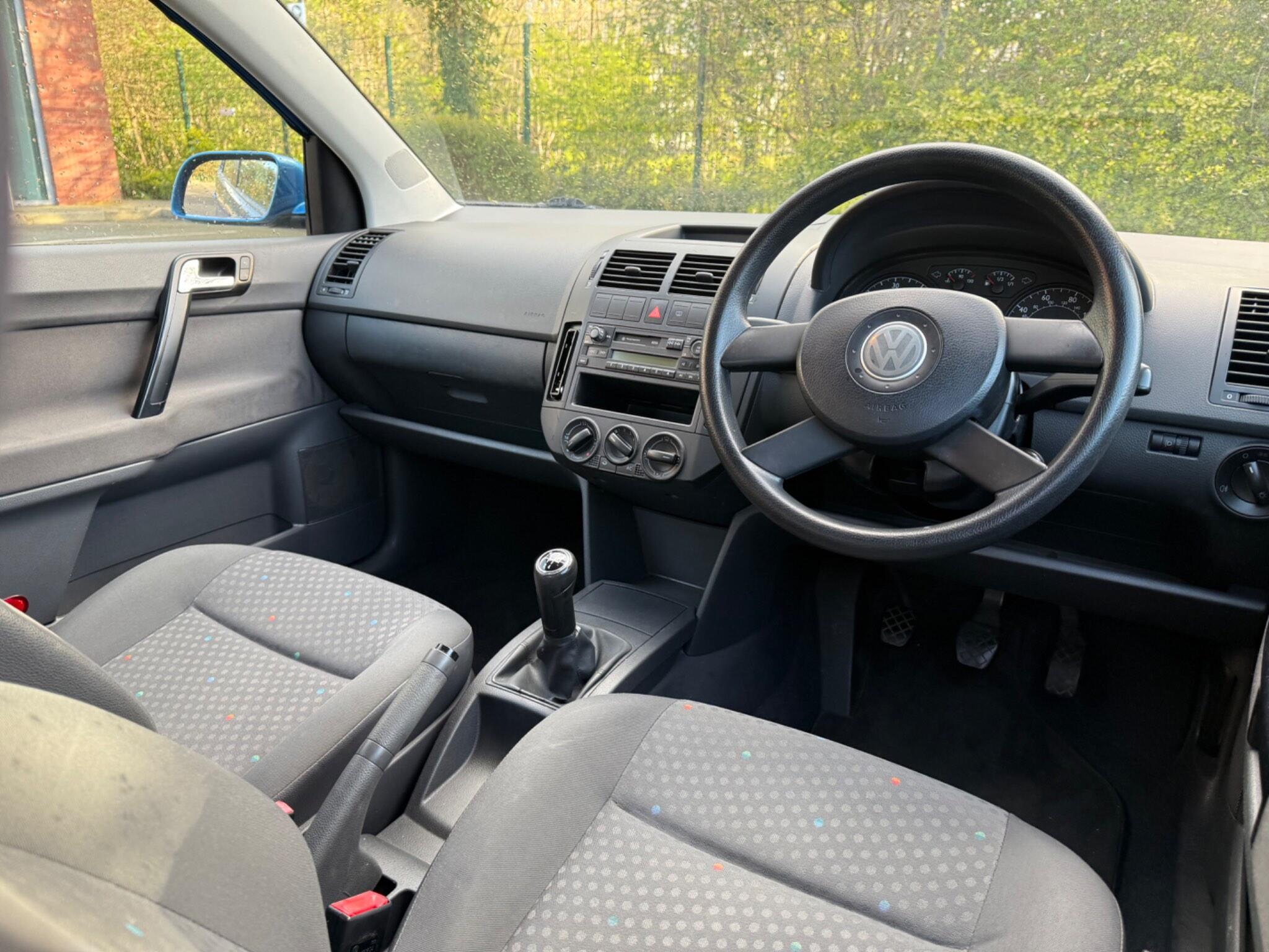 Volkswagen Polo 1.4 Twist 5dr — photo 31 of 34