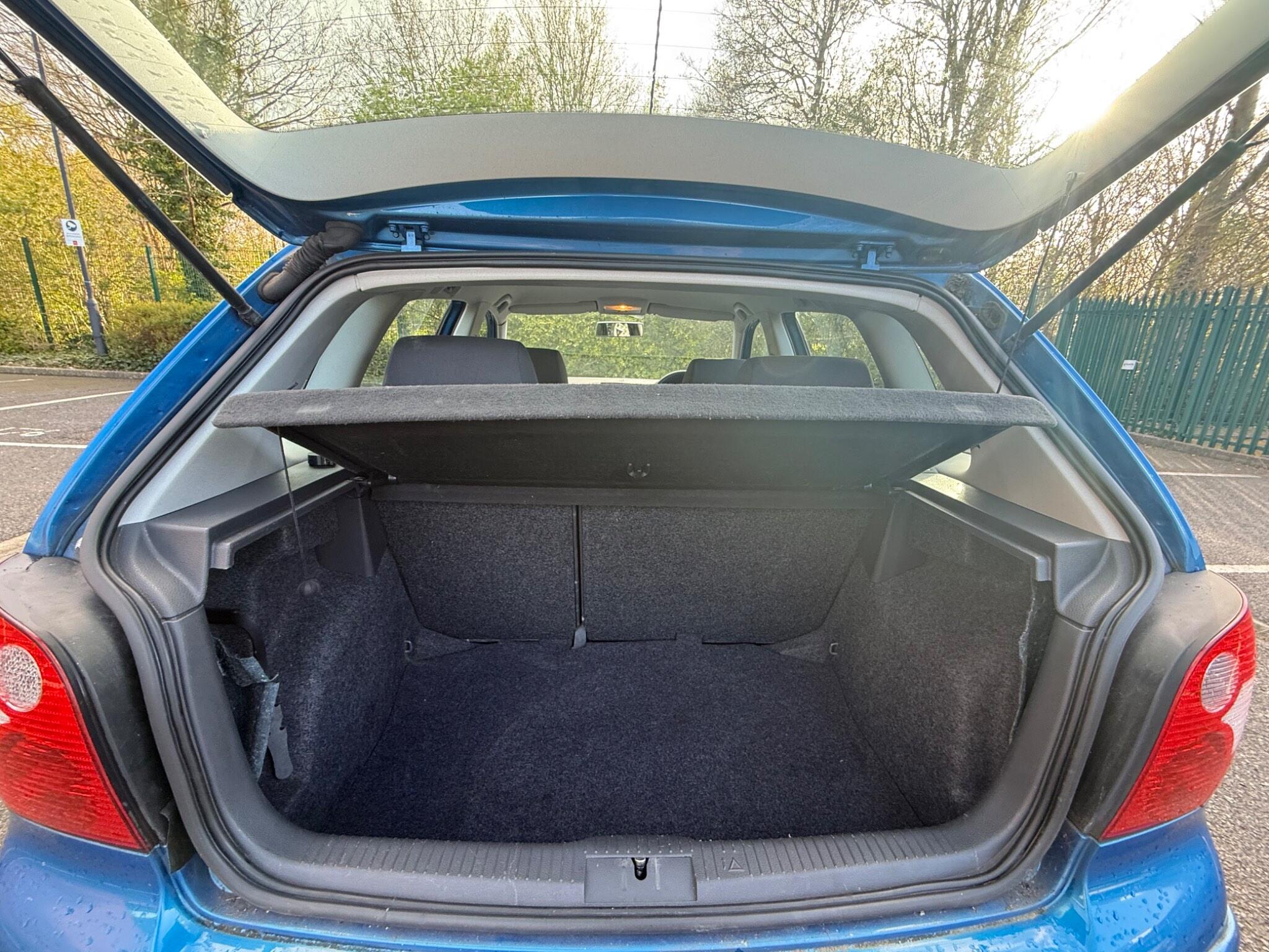 Volkswagen Polo 1.4 Twist 5dr — photo 34 of 34