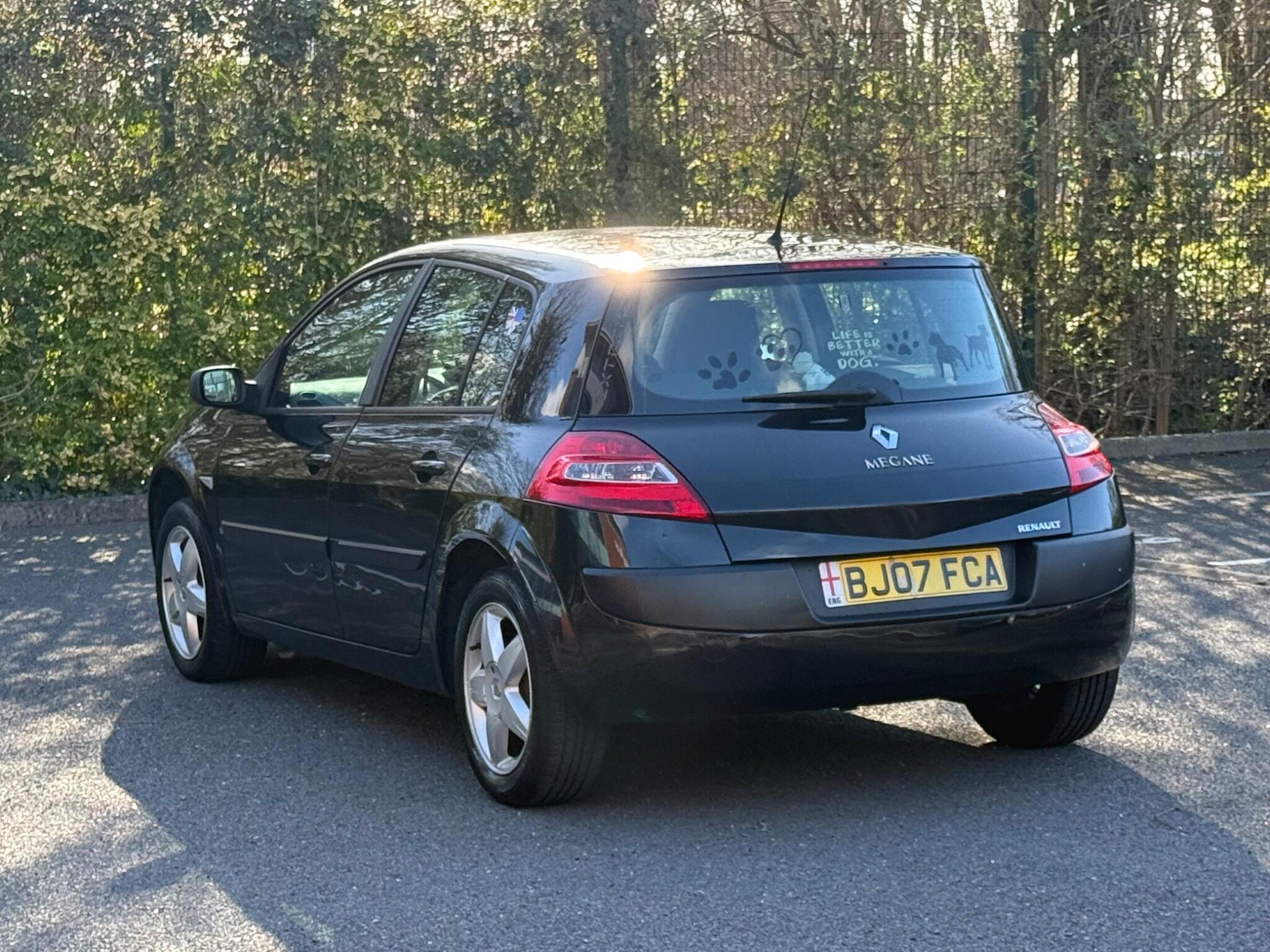 Renault Megane 1.6 VVT Extreme 5dr — photo 7 of 38