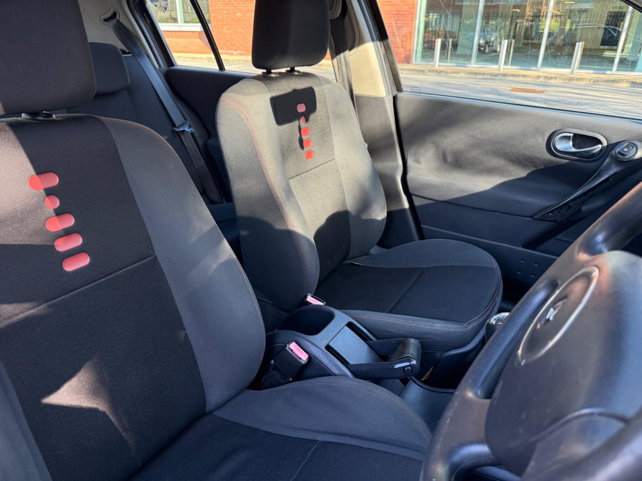 Renault Megane 1.6 VVT Extreme 5dr — photo 26 of 38