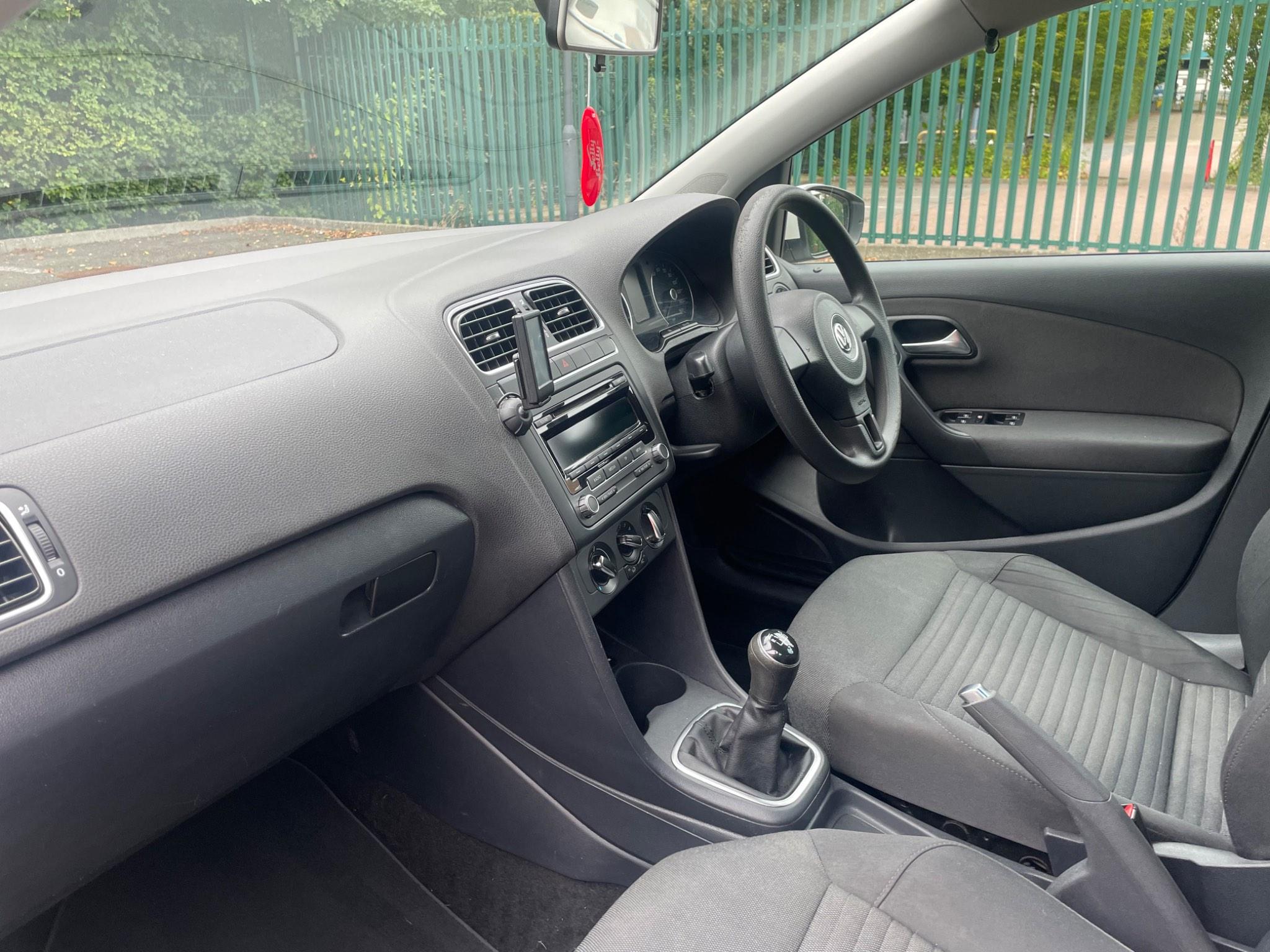 Volkswagen Polo 1.2 Match Euro 5 5dr — photo 30 of 58