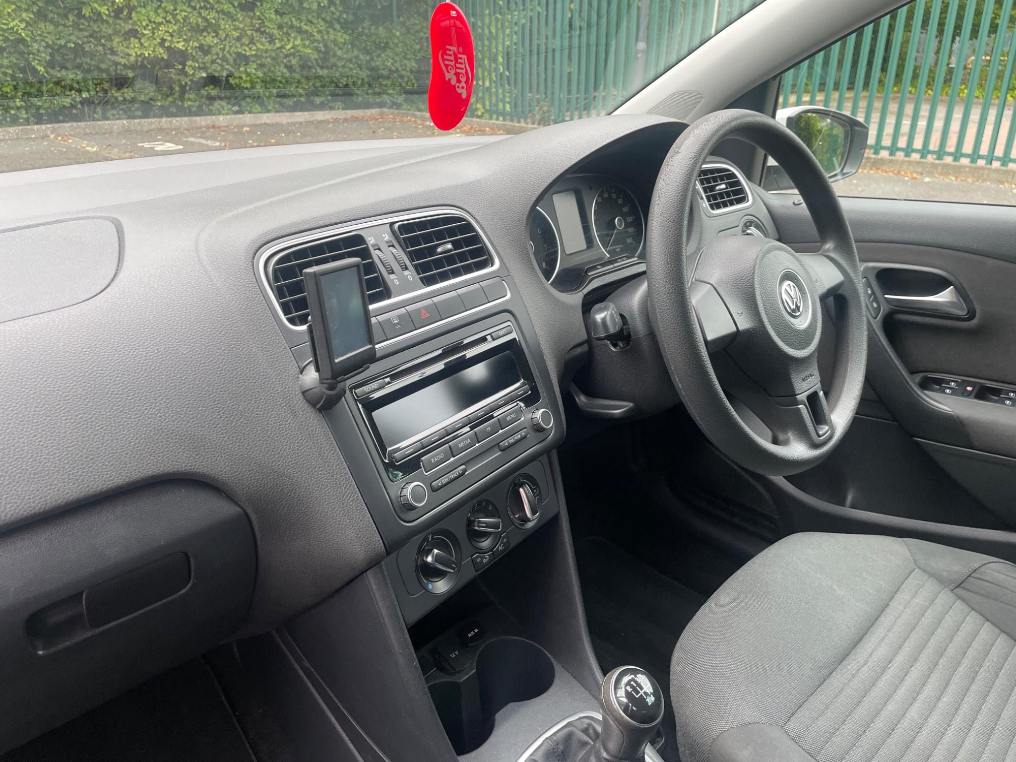 Volkswagen Polo 1.2 Match Euro 5 5dr — photo 31 of 58