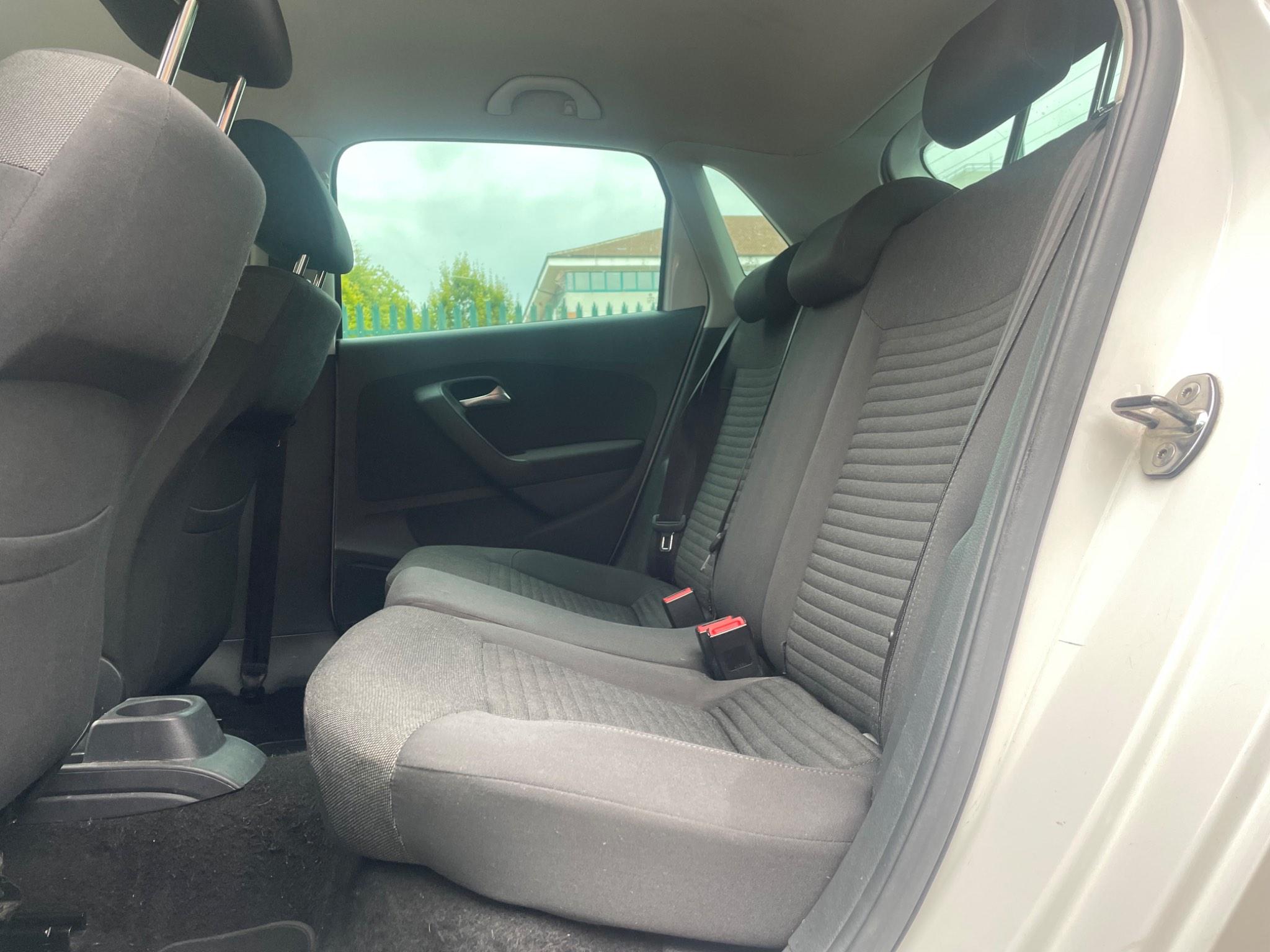 Volkswagen Polo 1.2 Match Euro 5 5dr — photo 51 of 58
