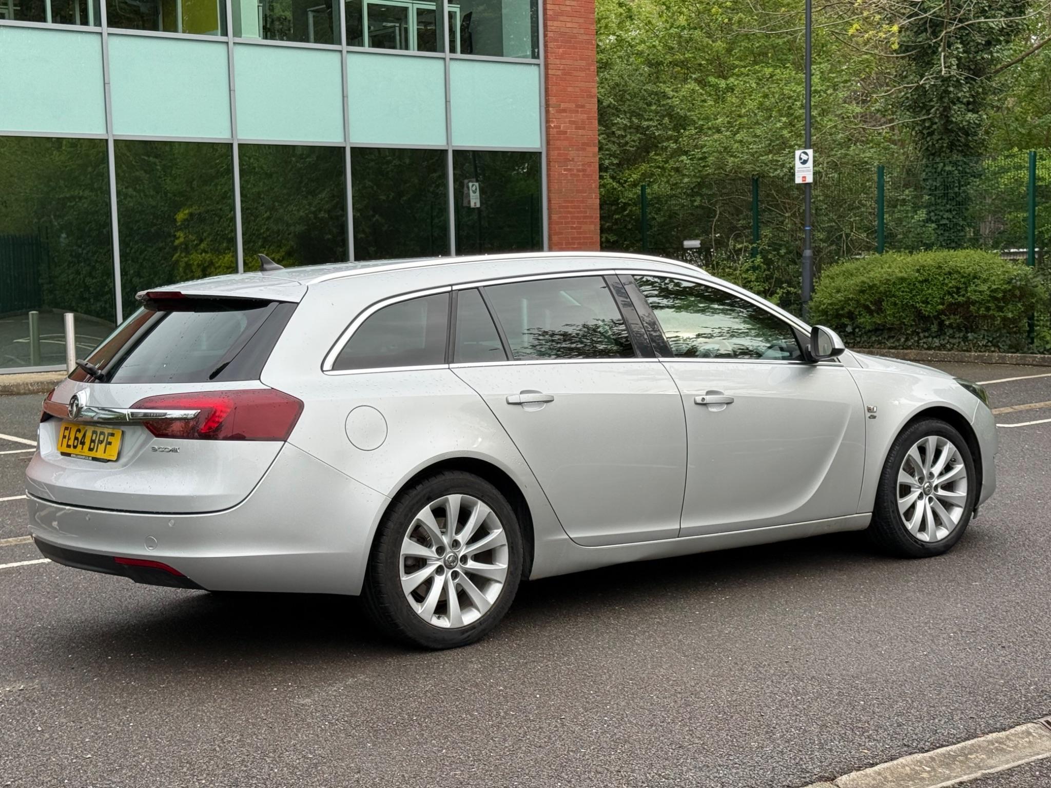 Vauxhall Insignia 2.0 CDTi ecoFLEX Elite Nav Sports Tourer Euro 5 (s/s) 5dr — photo 7 of 75
