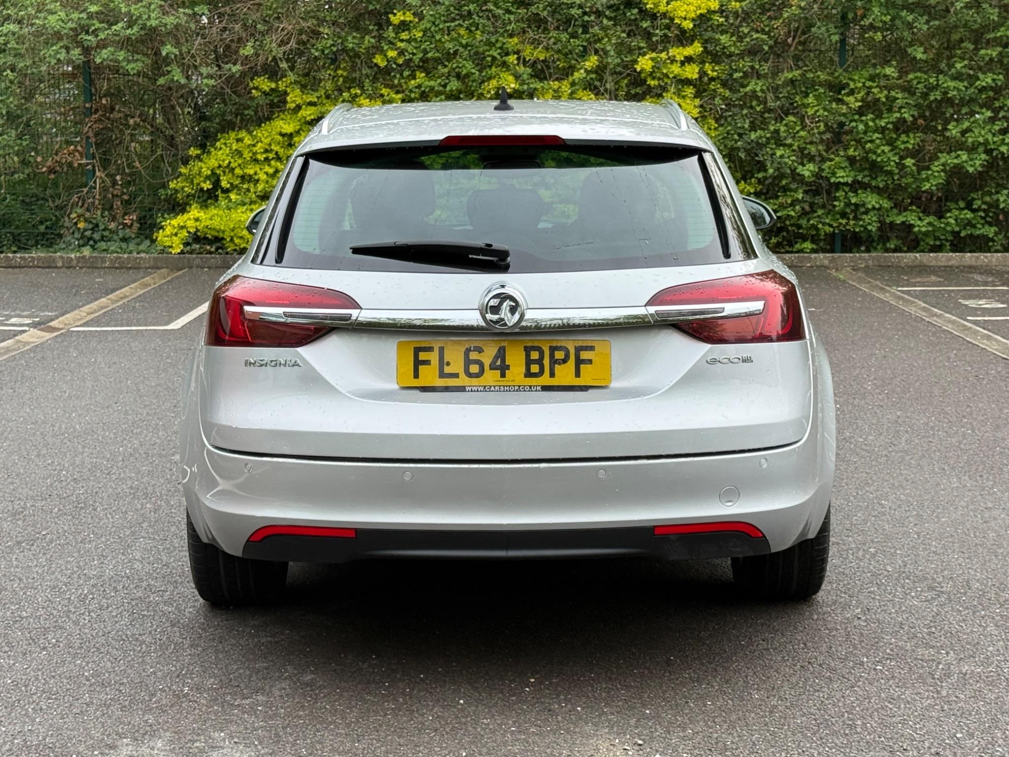 Vauxhall Insignia 2.0 CDTi ecoFLEX Elite Nav Sports Tourer Euro 5 (s/s) 5dr — photo 13 of 75