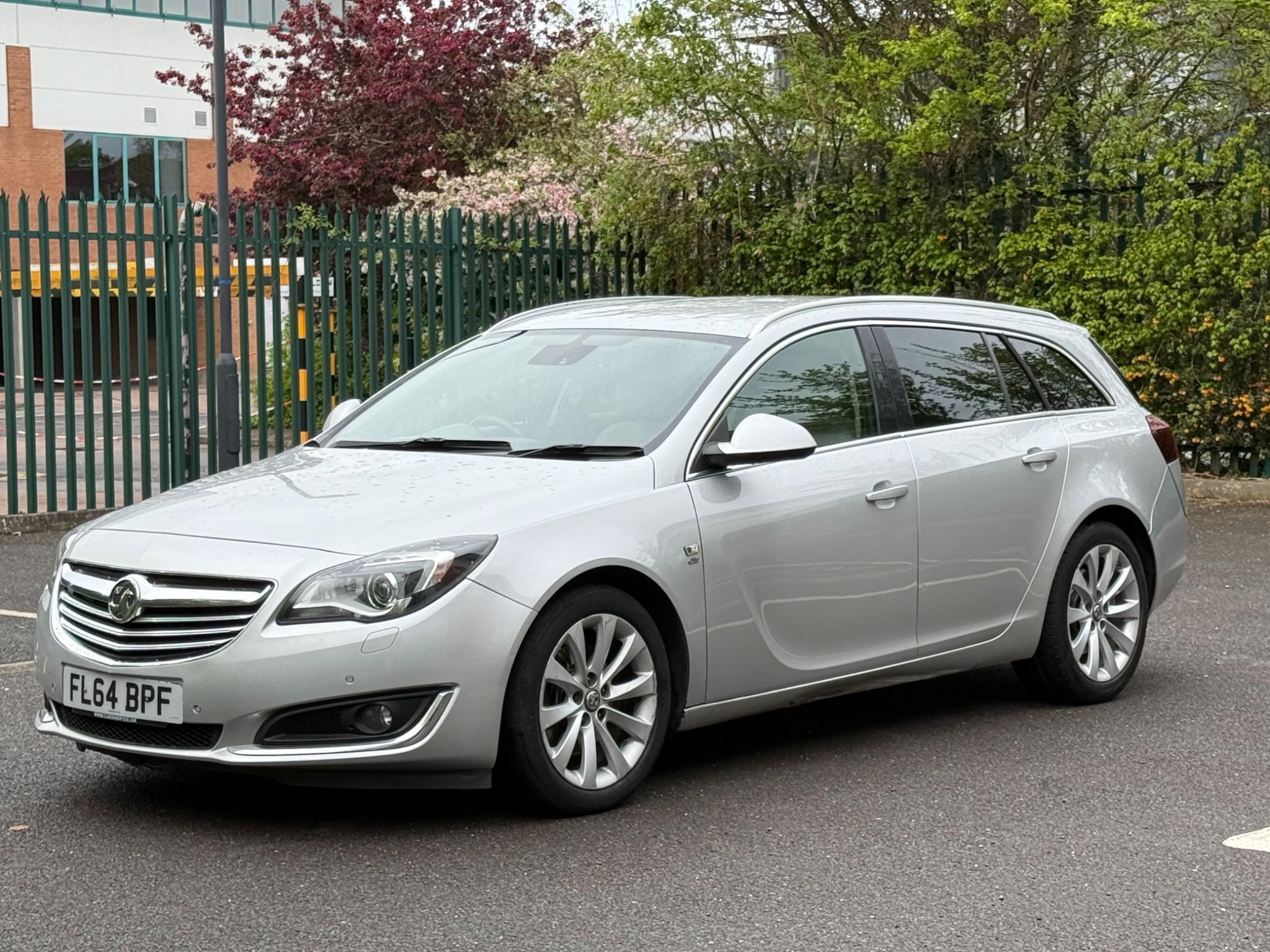 Vauxhall Insignia 2.0 CDTi ecoFLEX Elite Nav Sports Tourer Euro 5 (s/s) 5dr — photo 26 of 75
