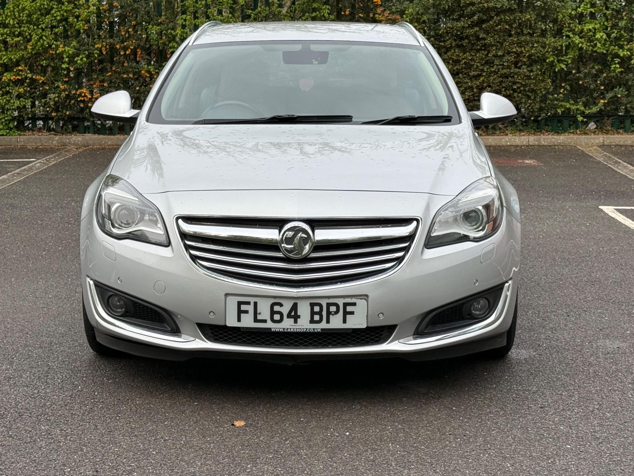 Vauxhall Insignia 2.0 CDTi ecoFLEX Elite Nav Sports Tourer Euro 5 (s/s) 5dr — photo 31 of 75