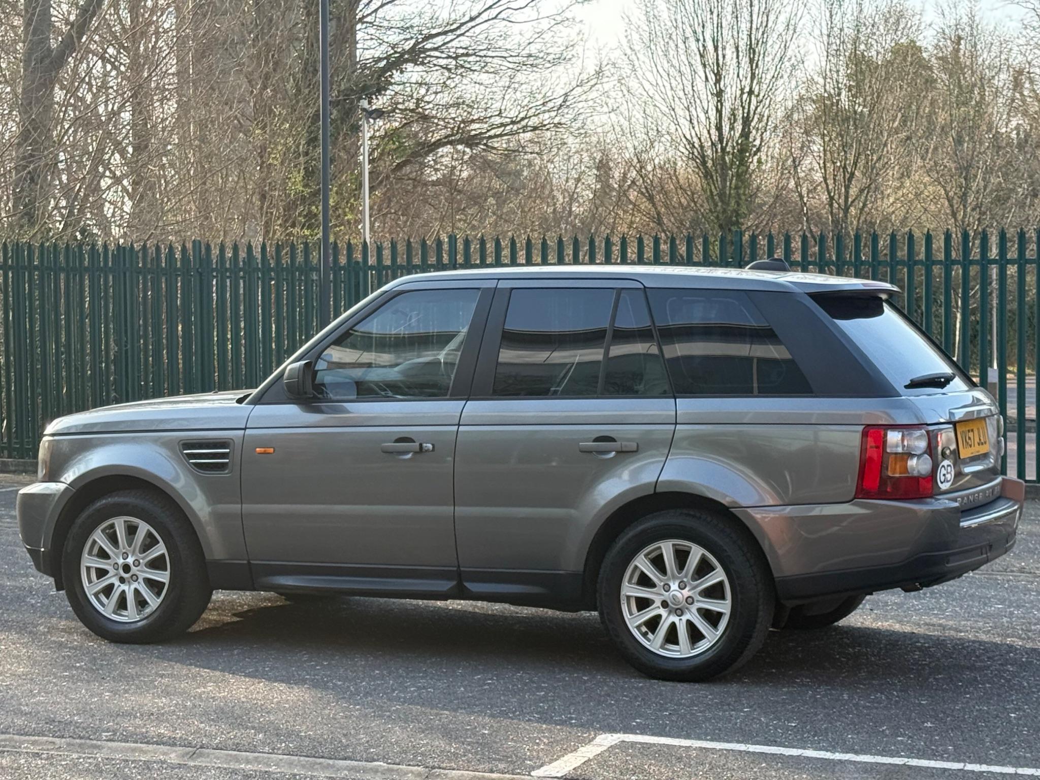Land Rover Range Rover Sport 2.7 TD V6 S 5dr — photo 12 of 40