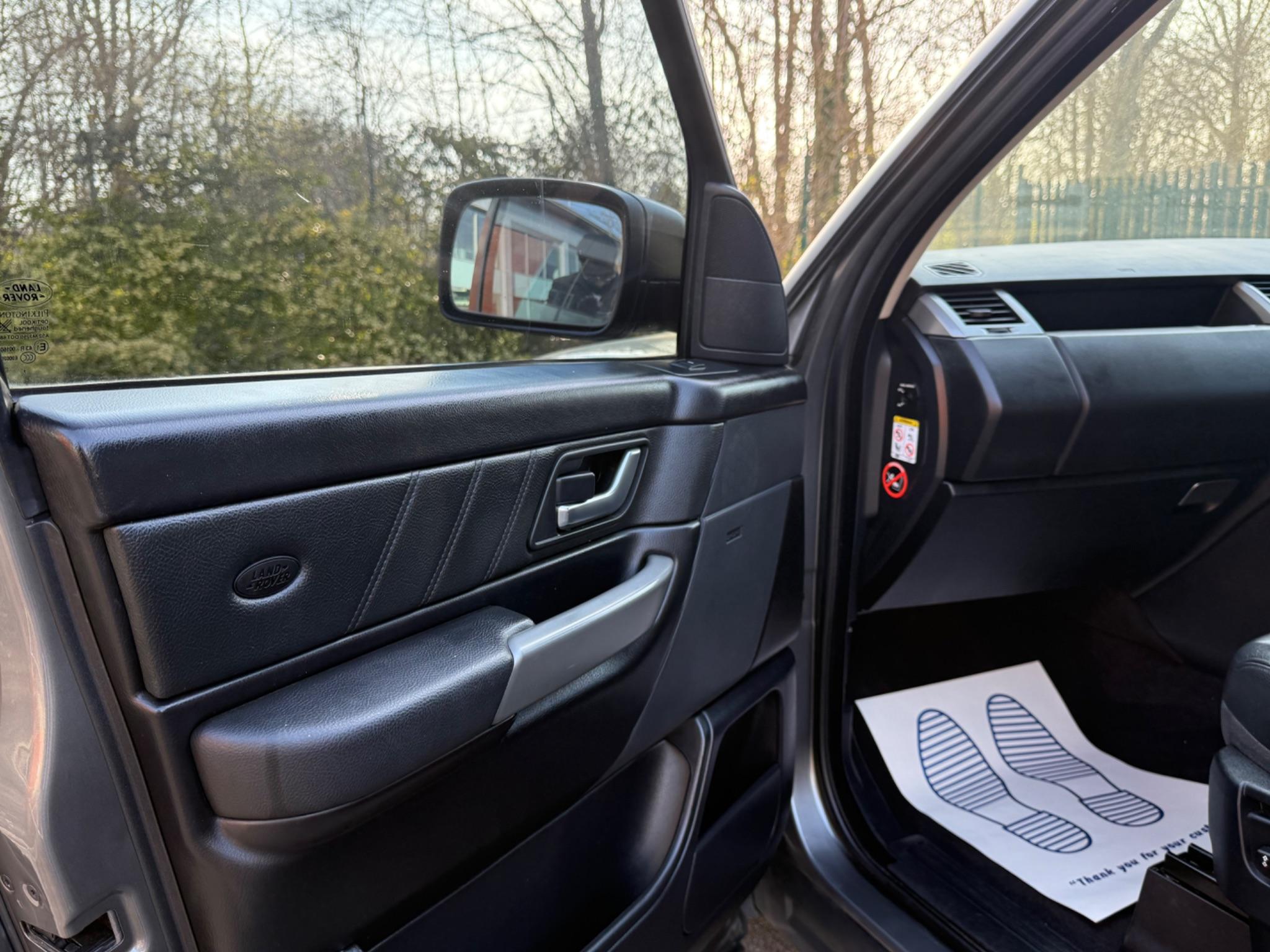 Land Rover Range Rover Sport 2.7 TD V6 S 5dr — photo 24 of 40
