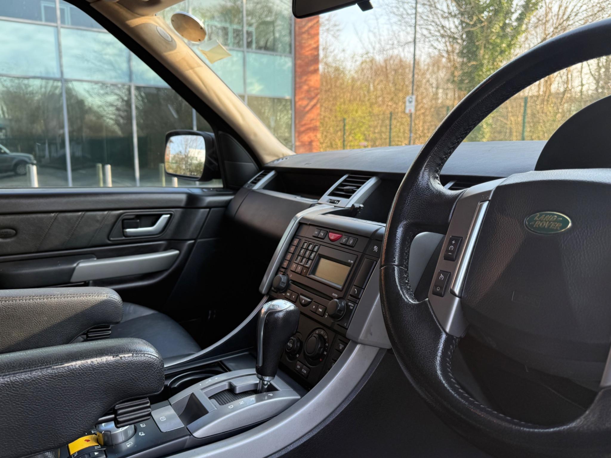 Land Rover Range Rover Sport 2.7 TD V6 S 5dr — photo 28 of 40
