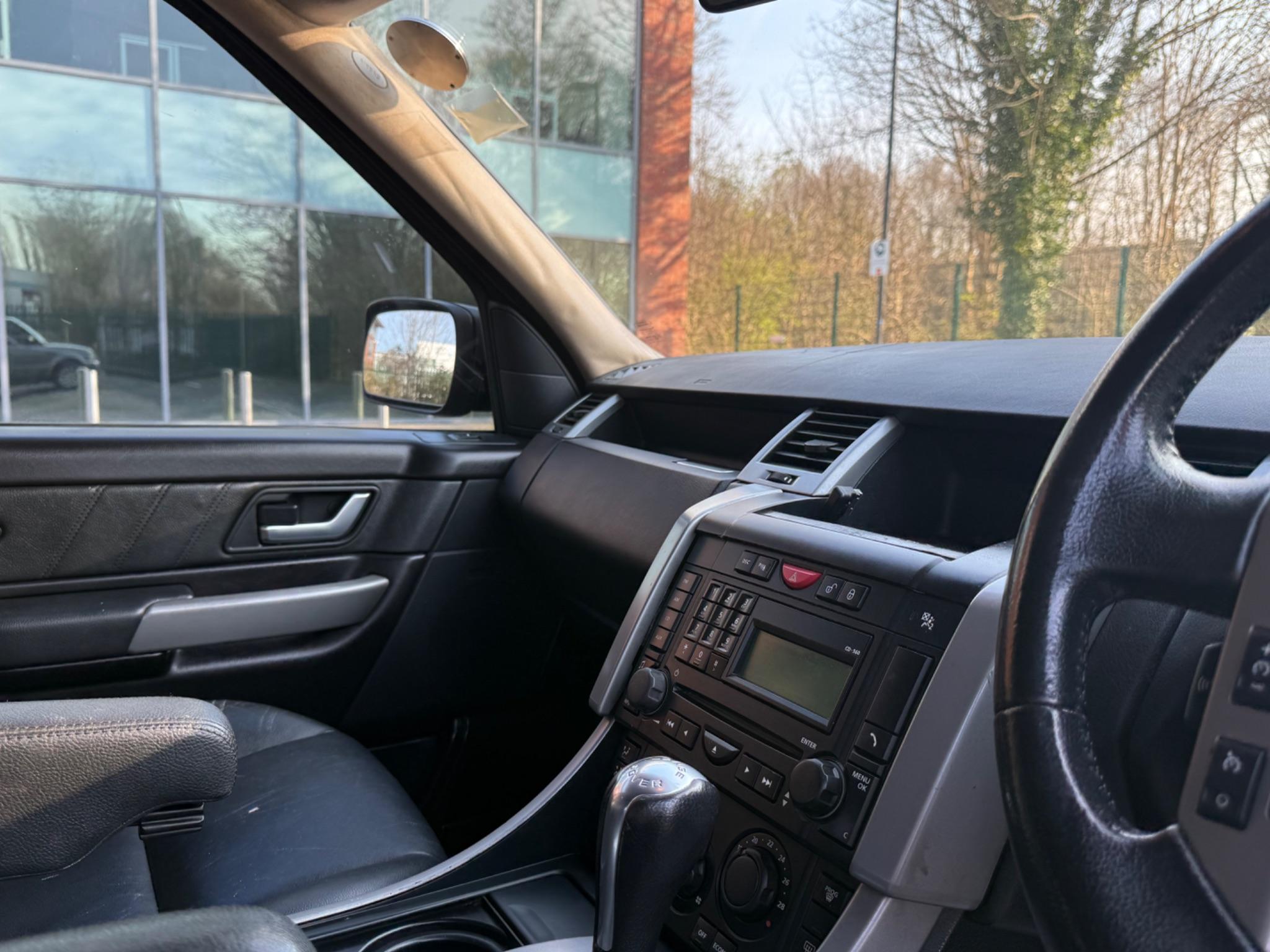Land Rover Range Rover Sport 2.7 TD V6 S 5dr — photo 29 of 40