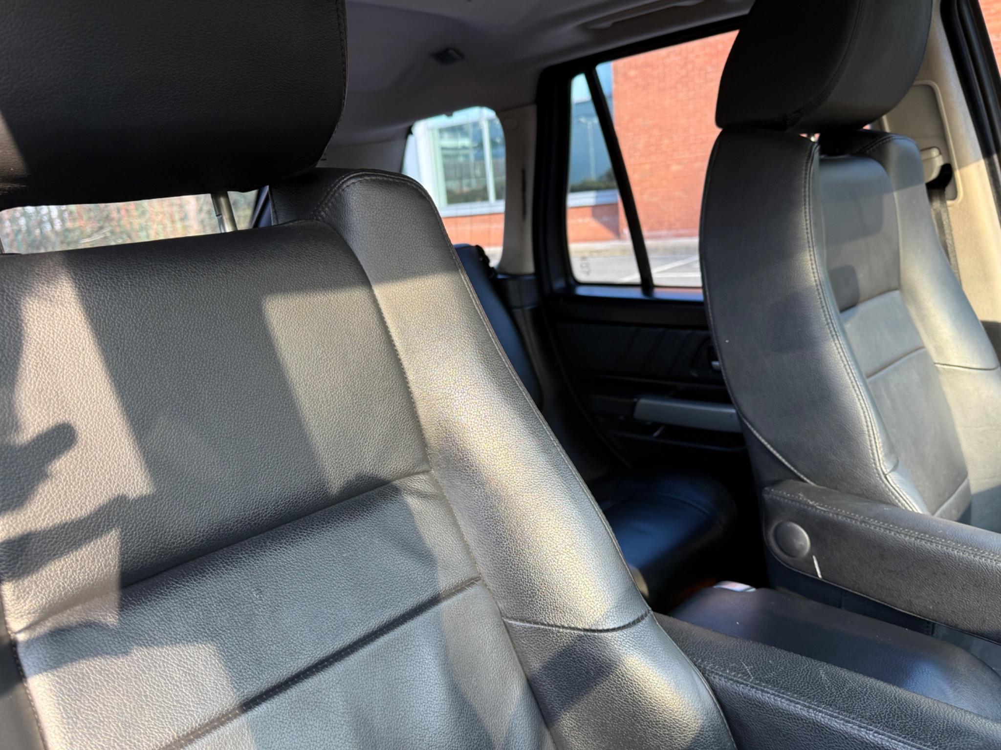 Land Rover Range Rover Sport 2.7 TD V6 S 5dr — photo 34 of 40