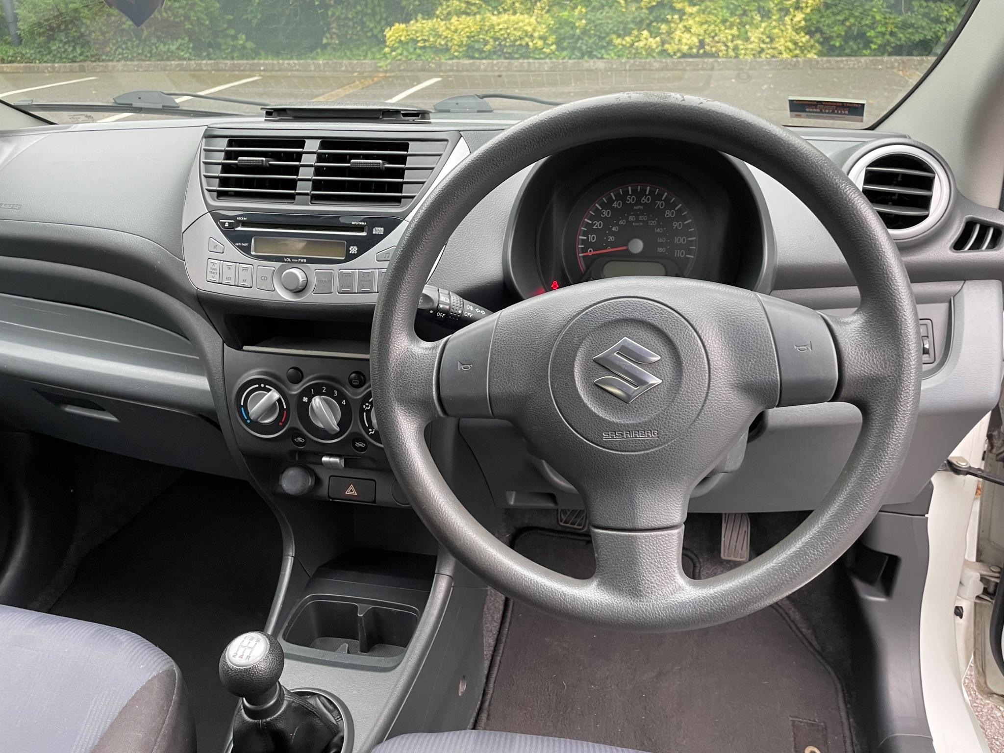 Suzuki Alto 1.0 12V SZ Euro 5 5dr — photo 27 of 37