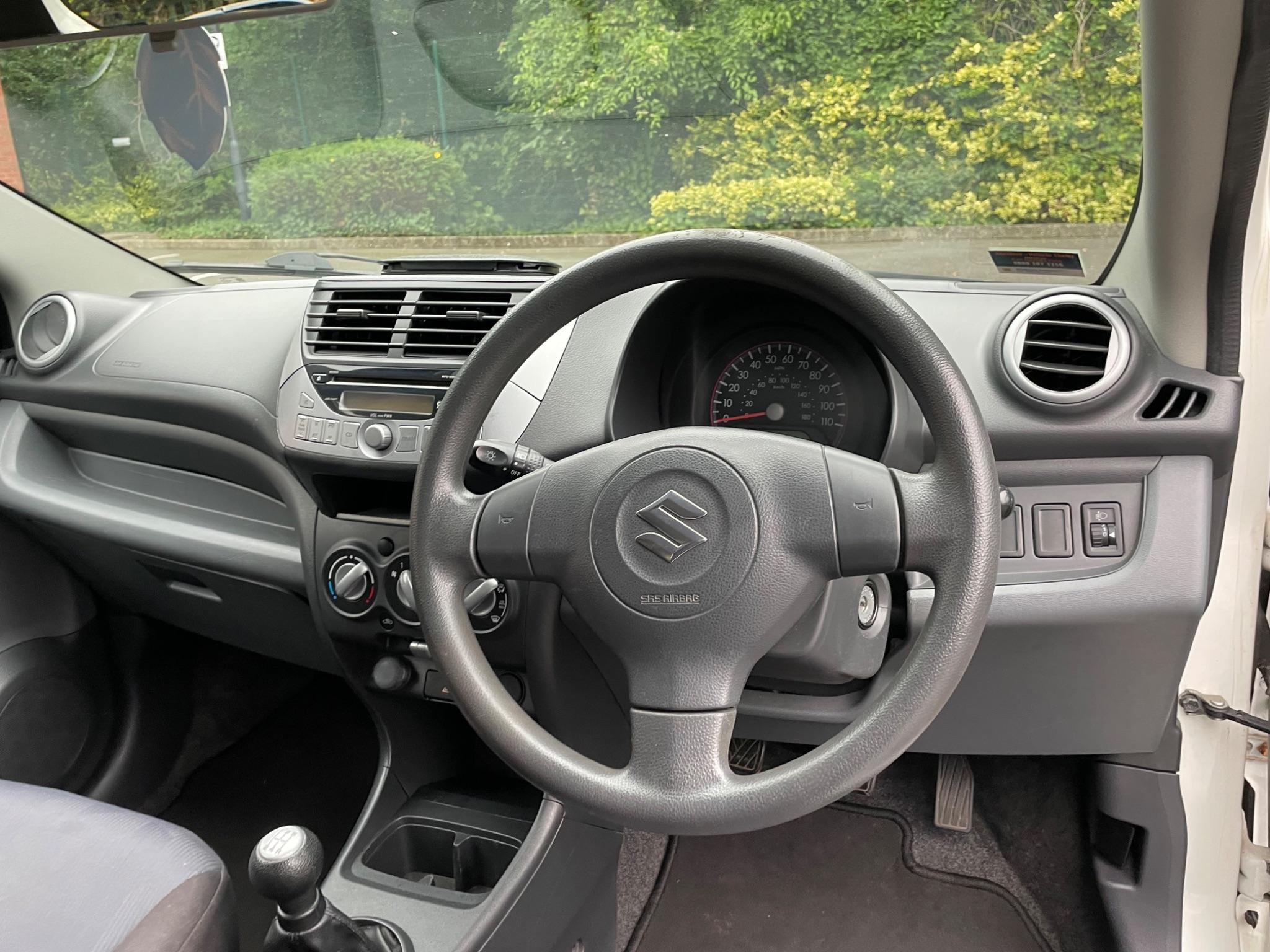 Suzuki Alto 1.0 12V SZ Euro 5 5dr — photo 28 of 37