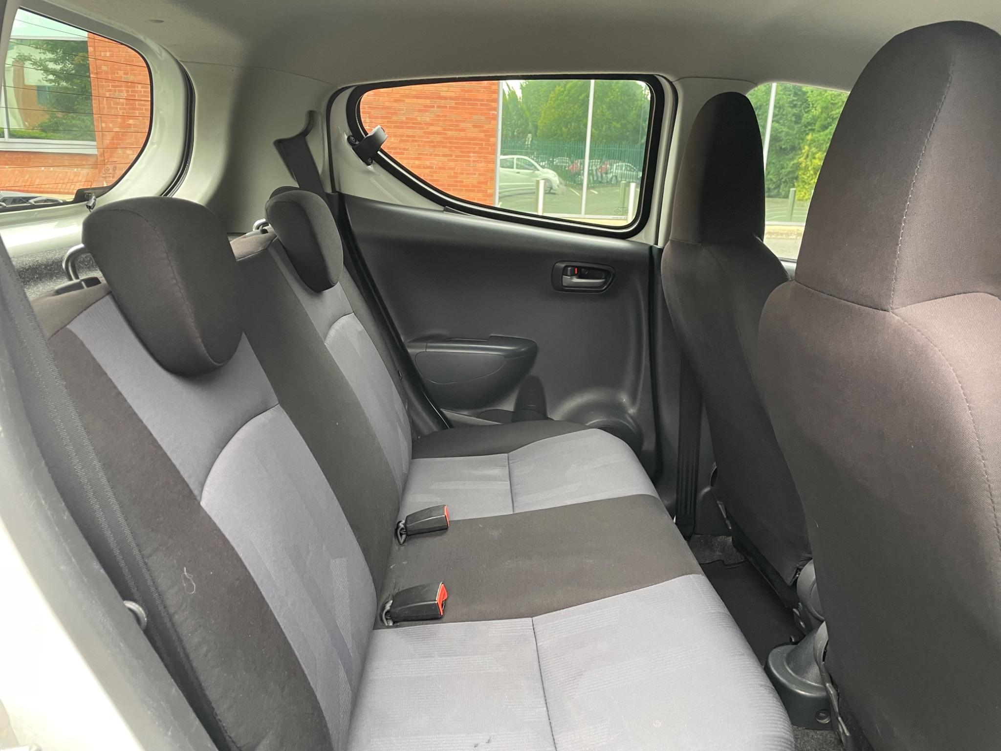Suzuki Alto 1.0 12V SZ Euro 5 5dr — photo 30 of 37