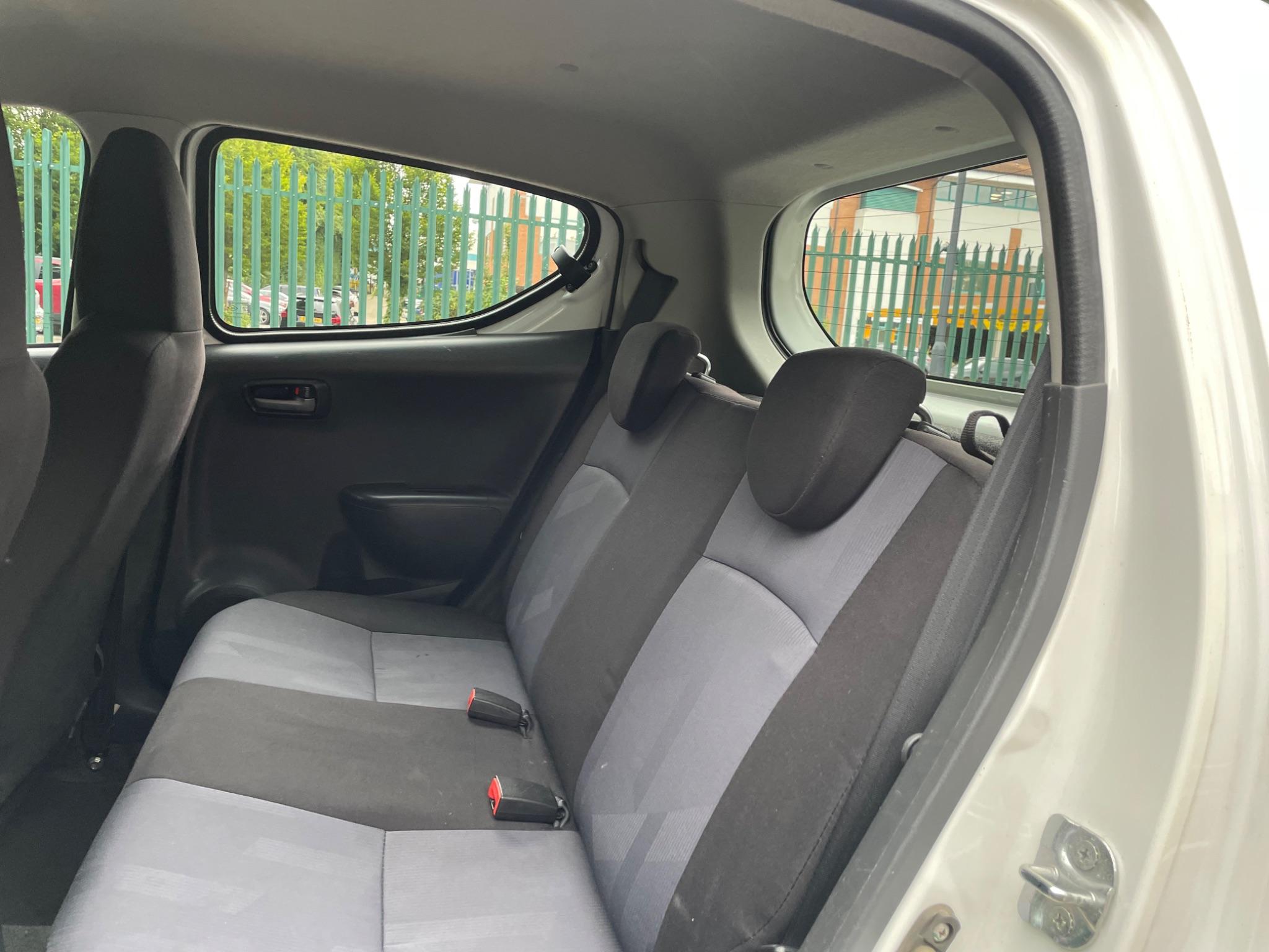 Suzuki Alto 1.0 12V SZ Euro 5 5dr — photo 34 of 37