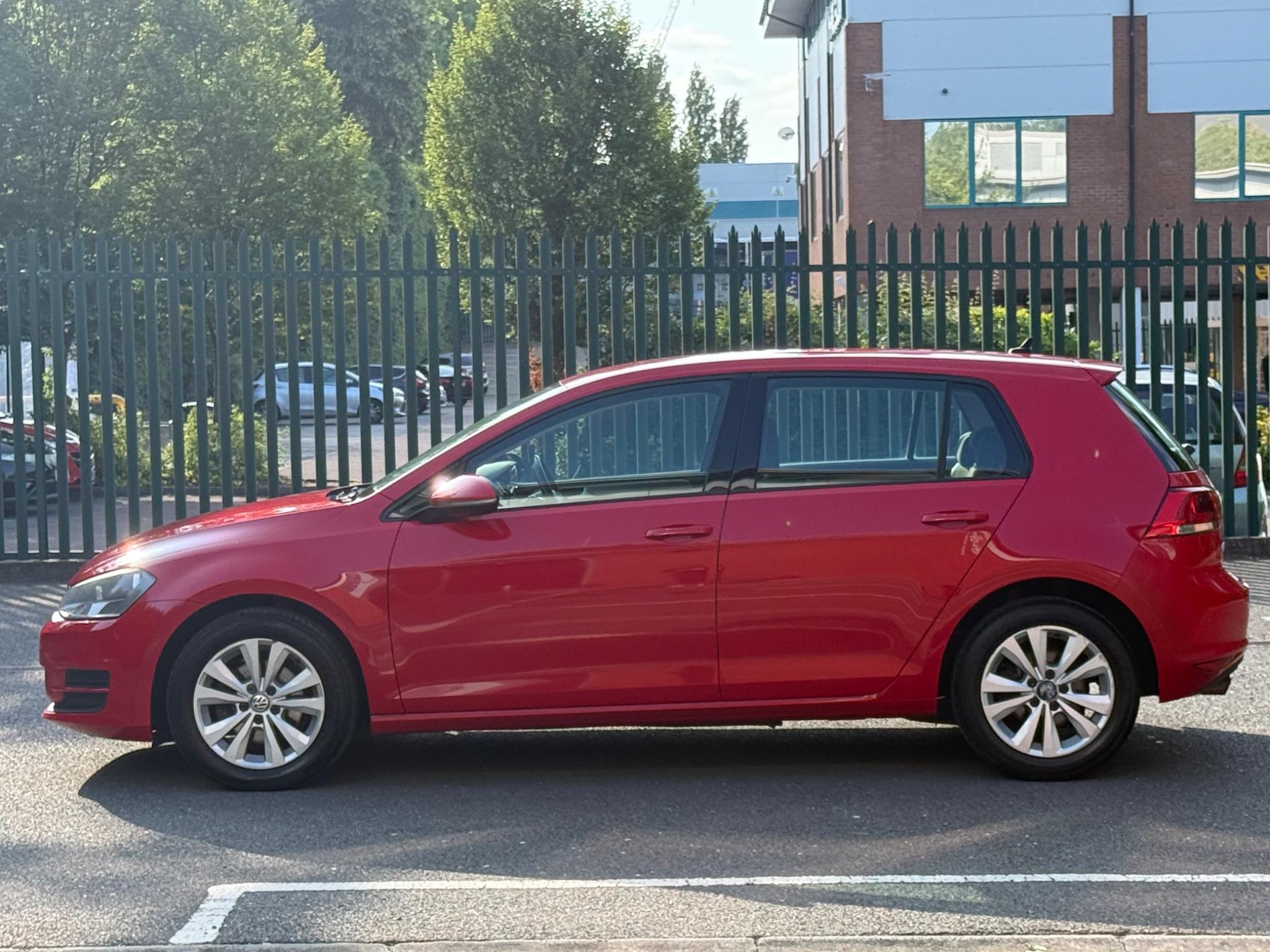 Volkswagen Golf 1.4 TSI BlueMotion Tech SE Euro 5 (s/s) 5dr — photo 17 of 59