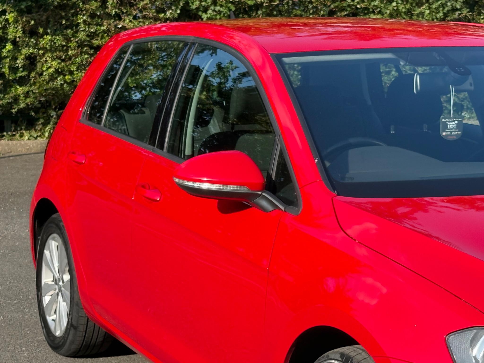 Volkswagen Golf 1.4 TSI BlueMotion Tech SE Euro 5 (s/s) 5dr — photo 27 of 59