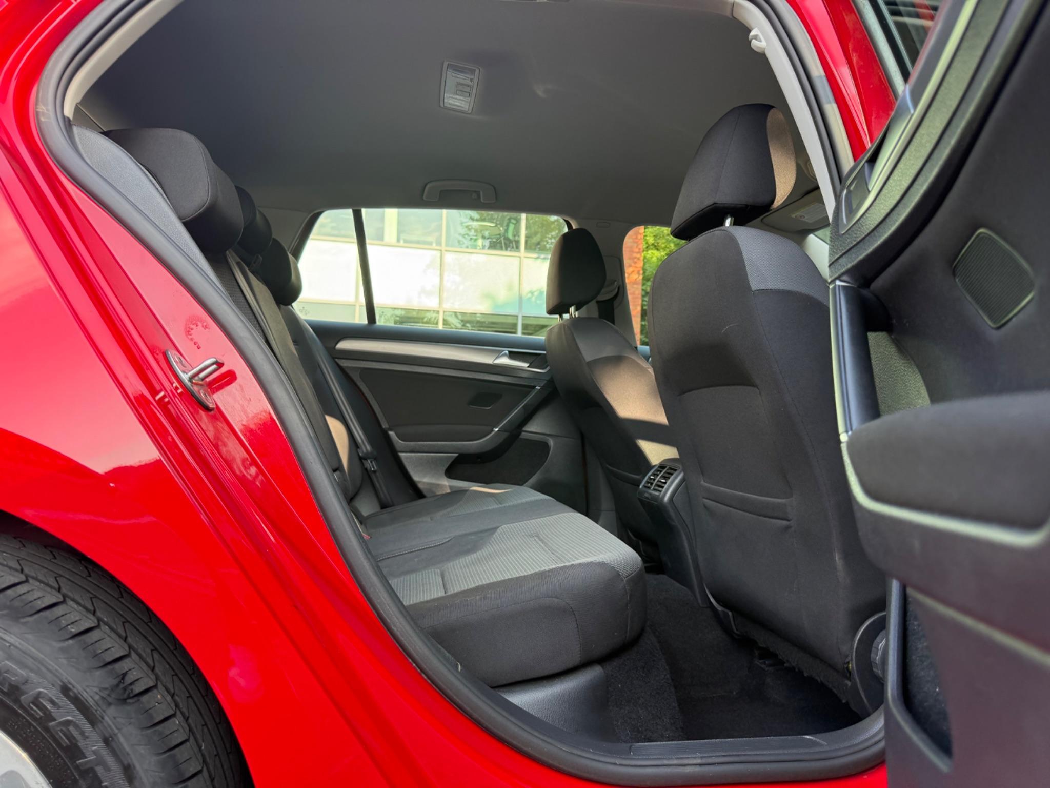 Volkswagen Golf 1.4 TSI BlueMotion Tech SE Euro 5 (s/s) 5dr — photo 50 of 59