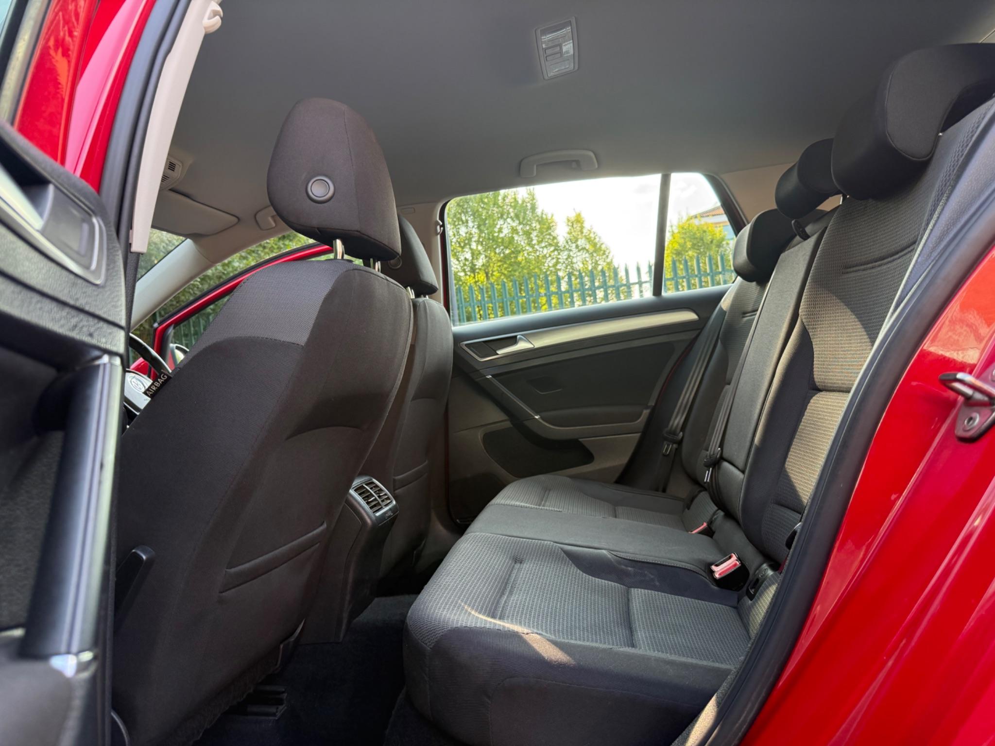 Volkswagen Golf 1.4 TSI BlueMotion Tech SE Euro 5 (s/s) 5dr — photo 56 of 59