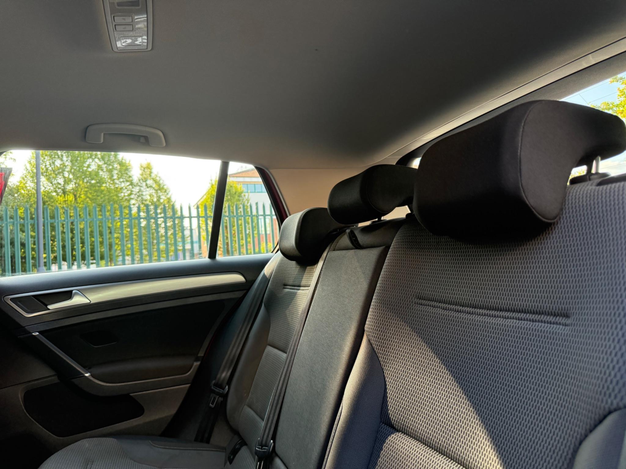 Volkswagen Golf 1.4 TSI BlueMotion Tech SE Euro 5 (s/s) 5dr — photo 57 of 59