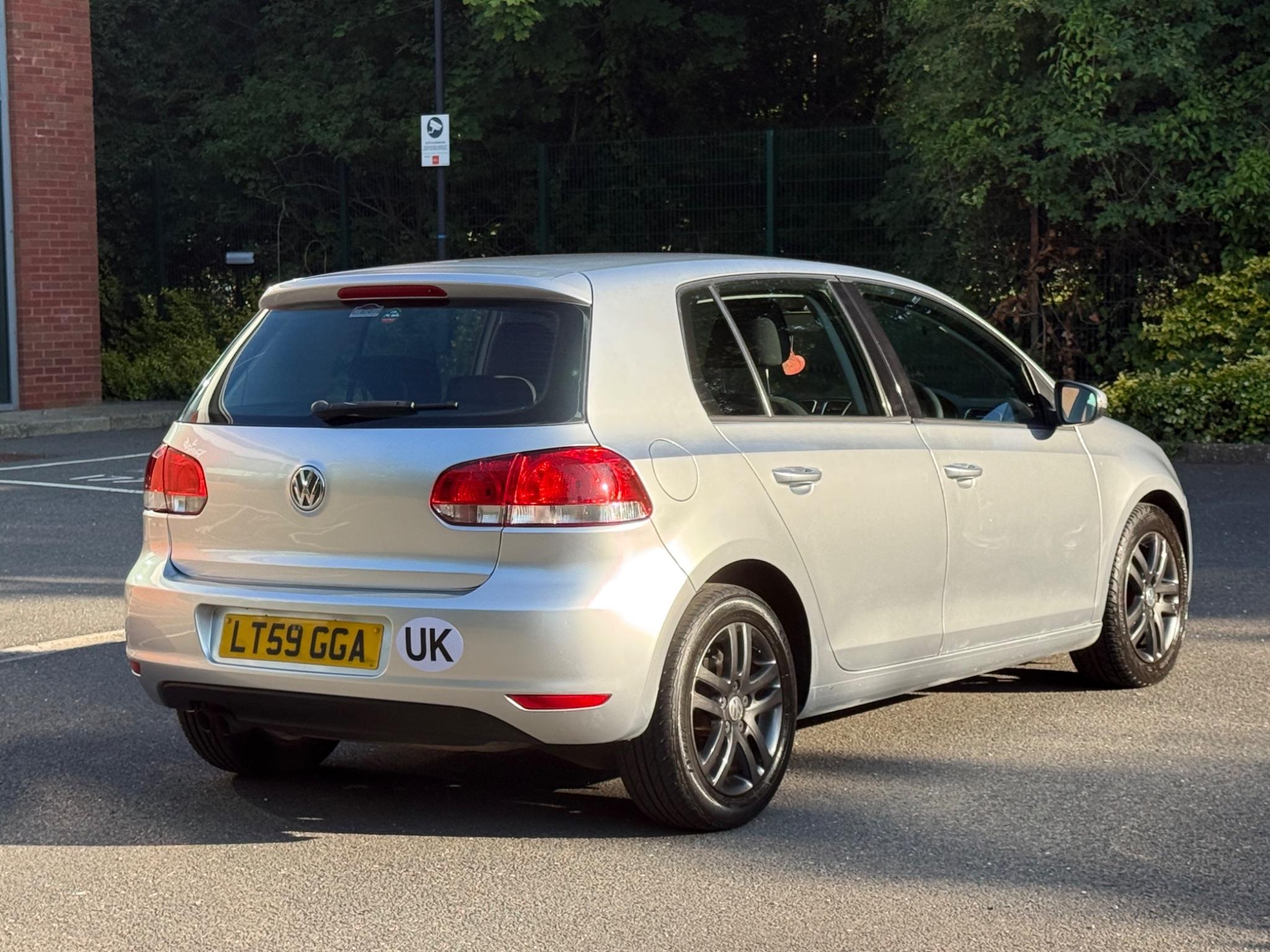 Volkswagen Golf 1.4 TSI SE DSG Euro 5 5dr — photo 13 of 65