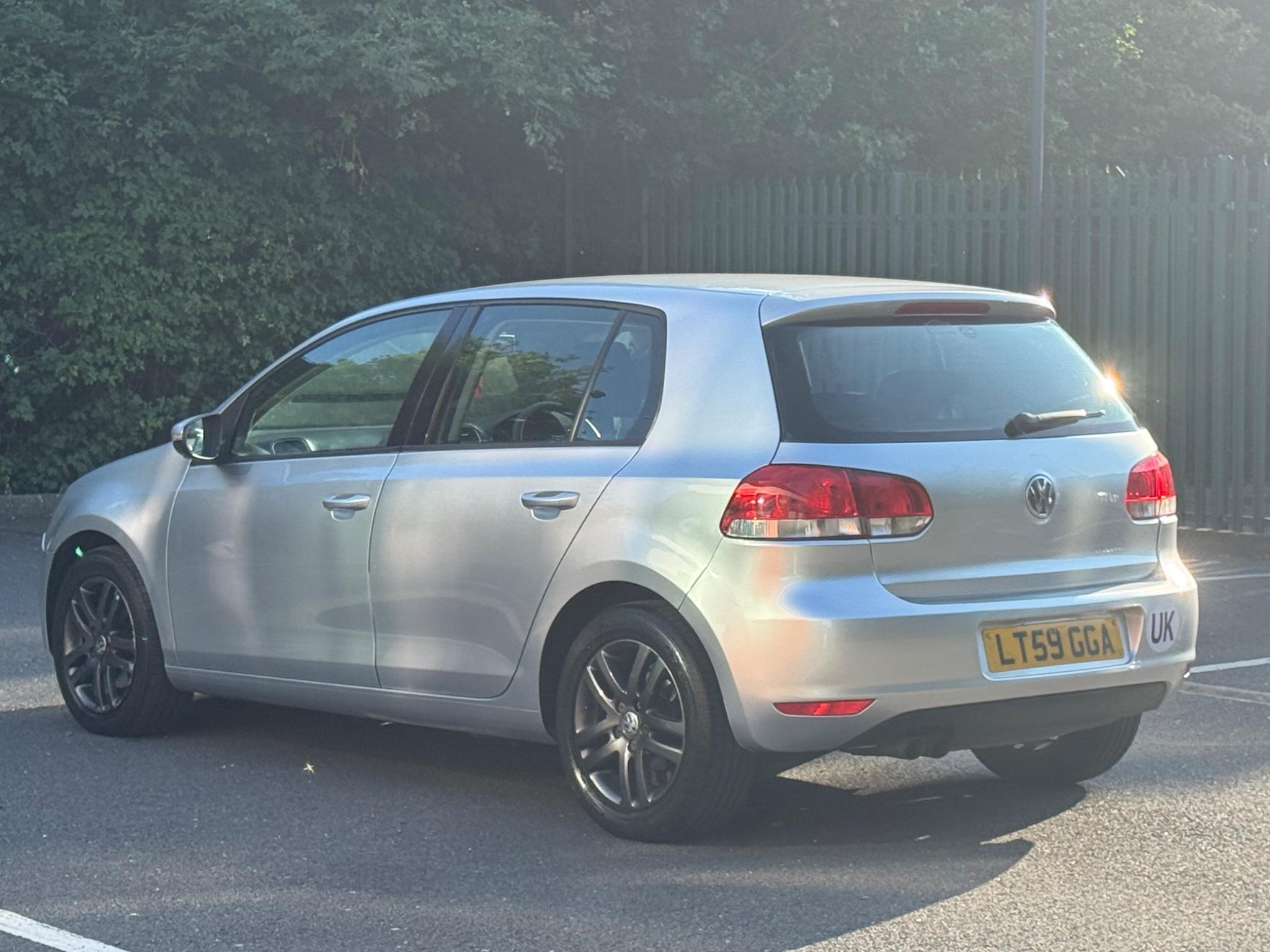 Volkswagen Golf 1.4 TSI SE DSG Euro 5 5dr — photo 19 of 65