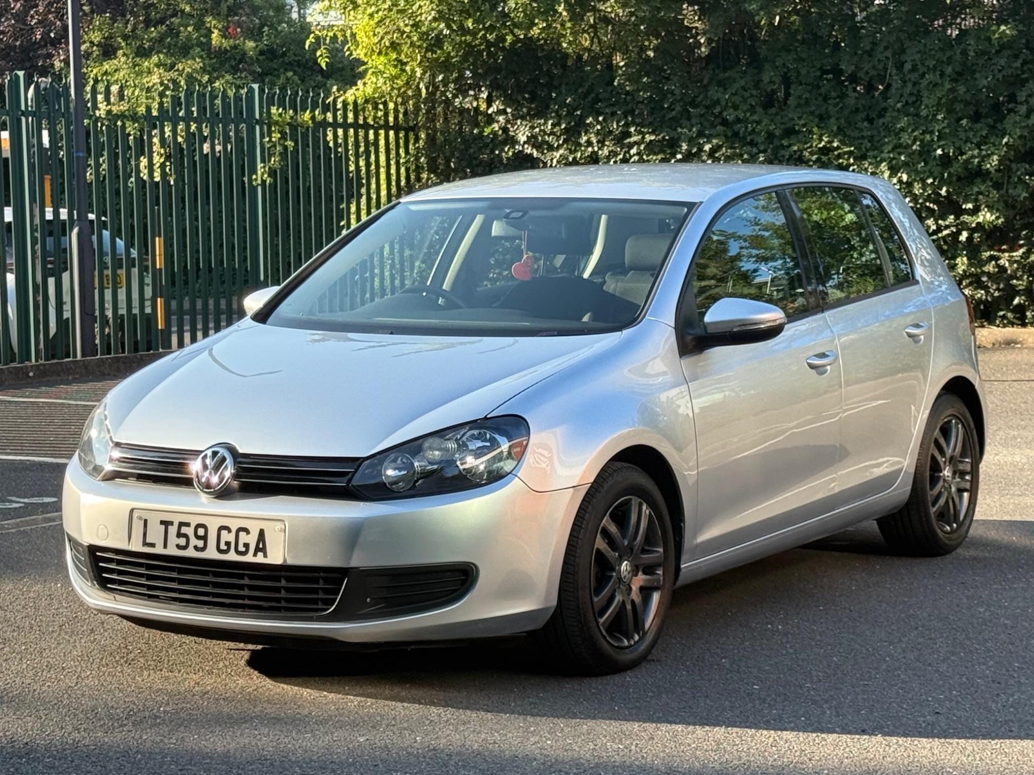 Volkswagen Golf 1.4 TSI SE DSG Euro 5 5dr — photo 25 of 65