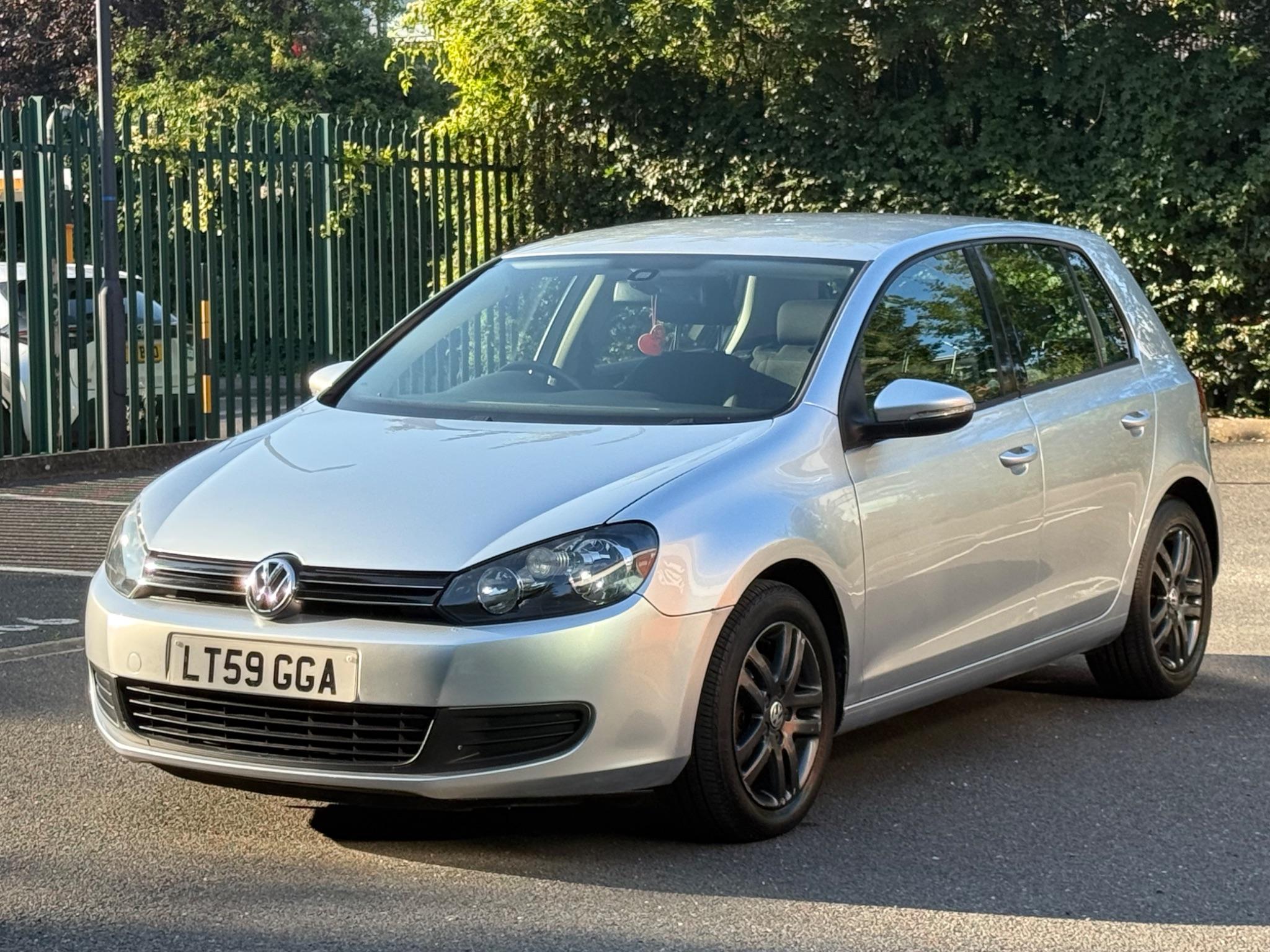 Volkswagen Golf 1.4 TSI SE DSG Euro 5 5dr — photo 26 of 65