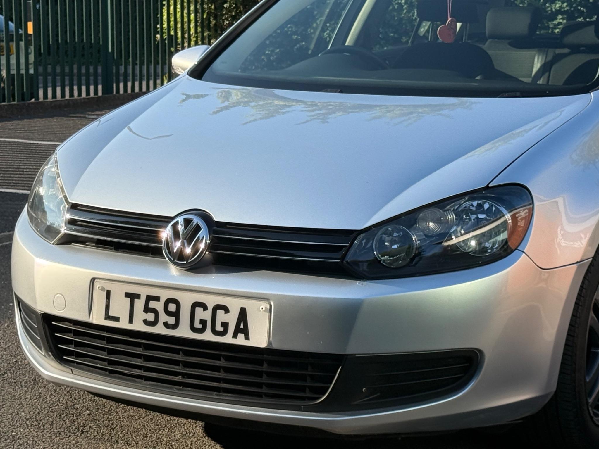 Volkswagen Golf 1.4 TSI SE DSG Euro 5 5dr — photo 28 of 65