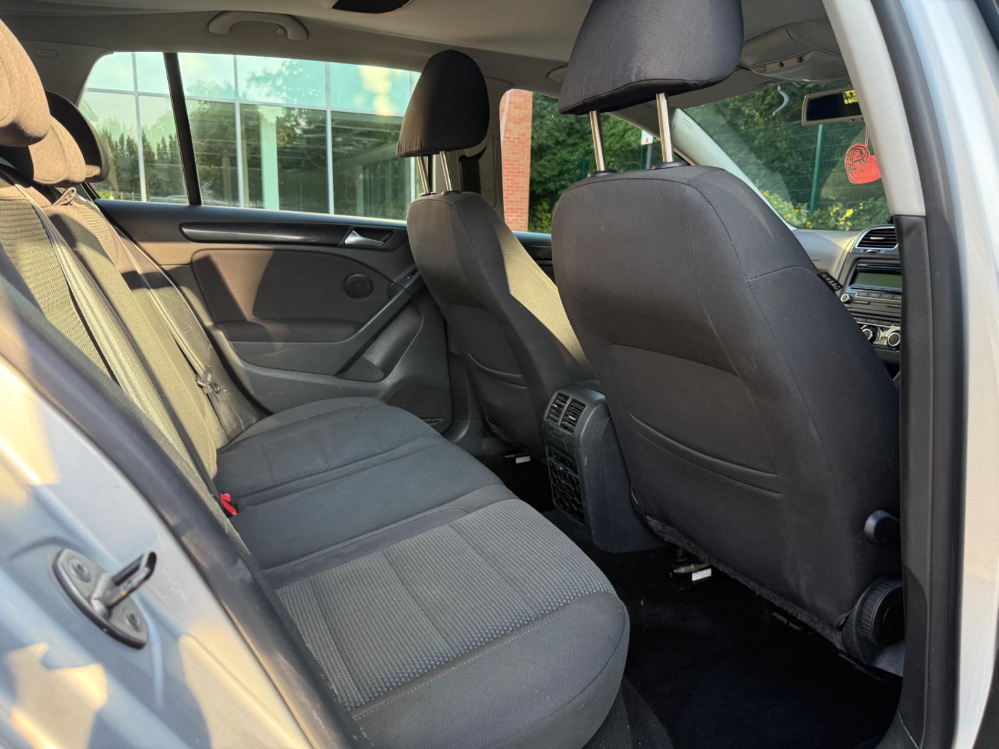 Volkswagen Golf 1.4 TSI SE DSG Euro 5 5dr — photo 50 of 65