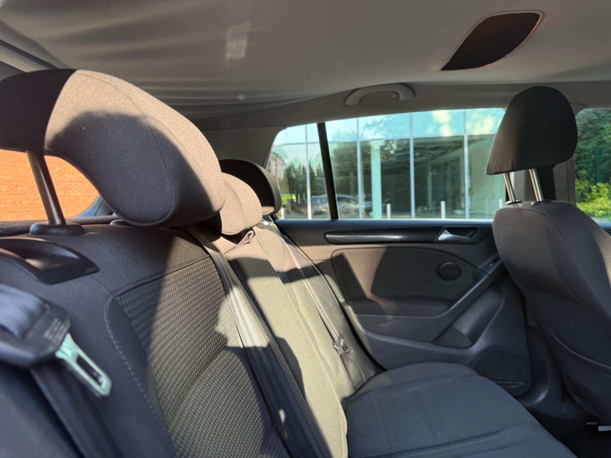 Volkswagen Golf 1.4 TSI SE DSG Euro 5 5dr — photo 54 of 65