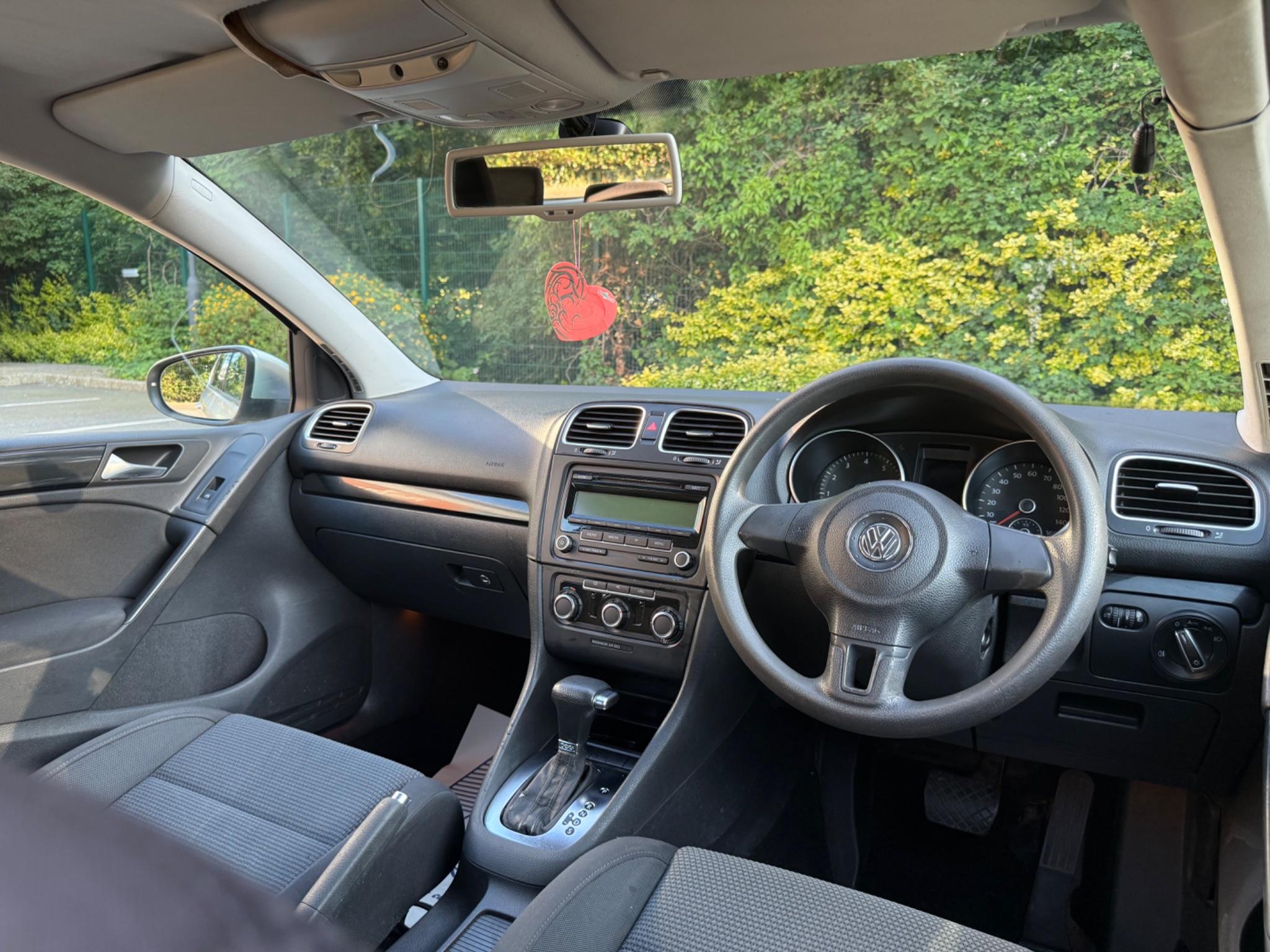 Volkswagen Golf 1.4 TSI SE DSG Euro 5 5dr — photo 55 of 65