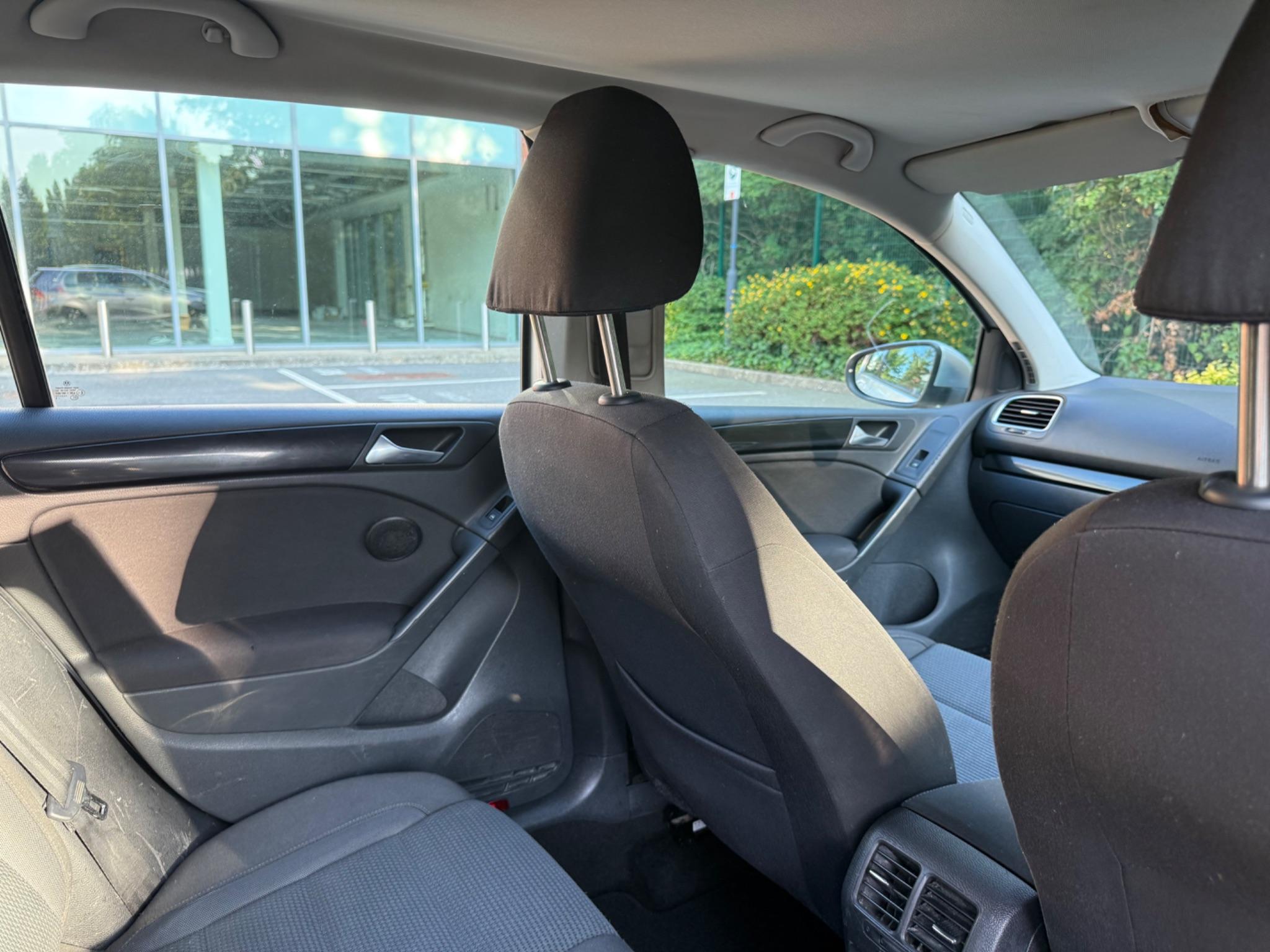 Volkswagen Golf 1.4 TSI SE DSG Euro 5 5dr — photo 56 of 65