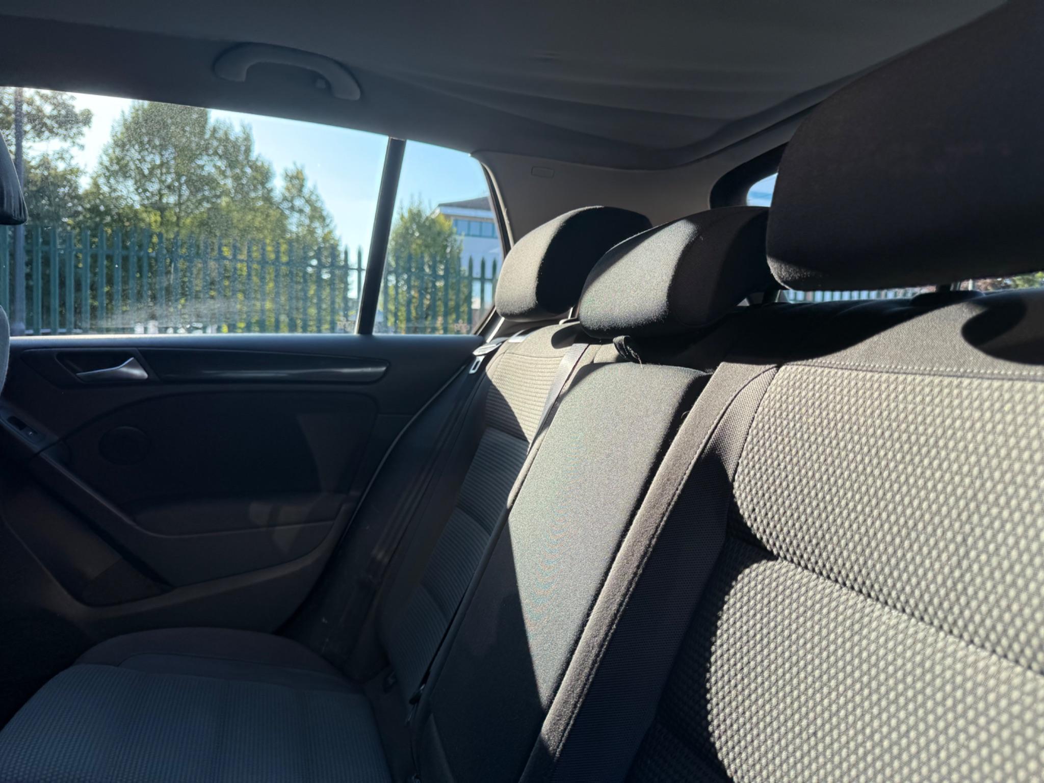 Volkswagen Golf 1.4 TSI SE DSG Euro 5 5dr — photo 63 of 65