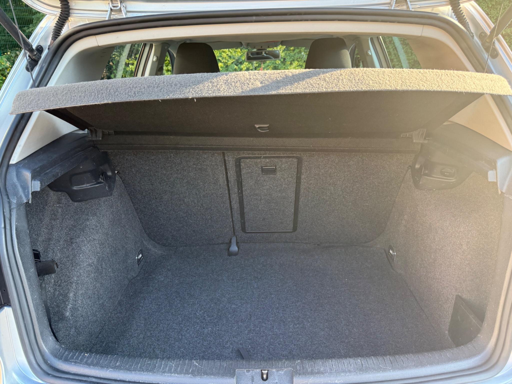 Volkswagen Golf 1.4 TSI SE DSG Euro 5 5dr — photo 65 of 65