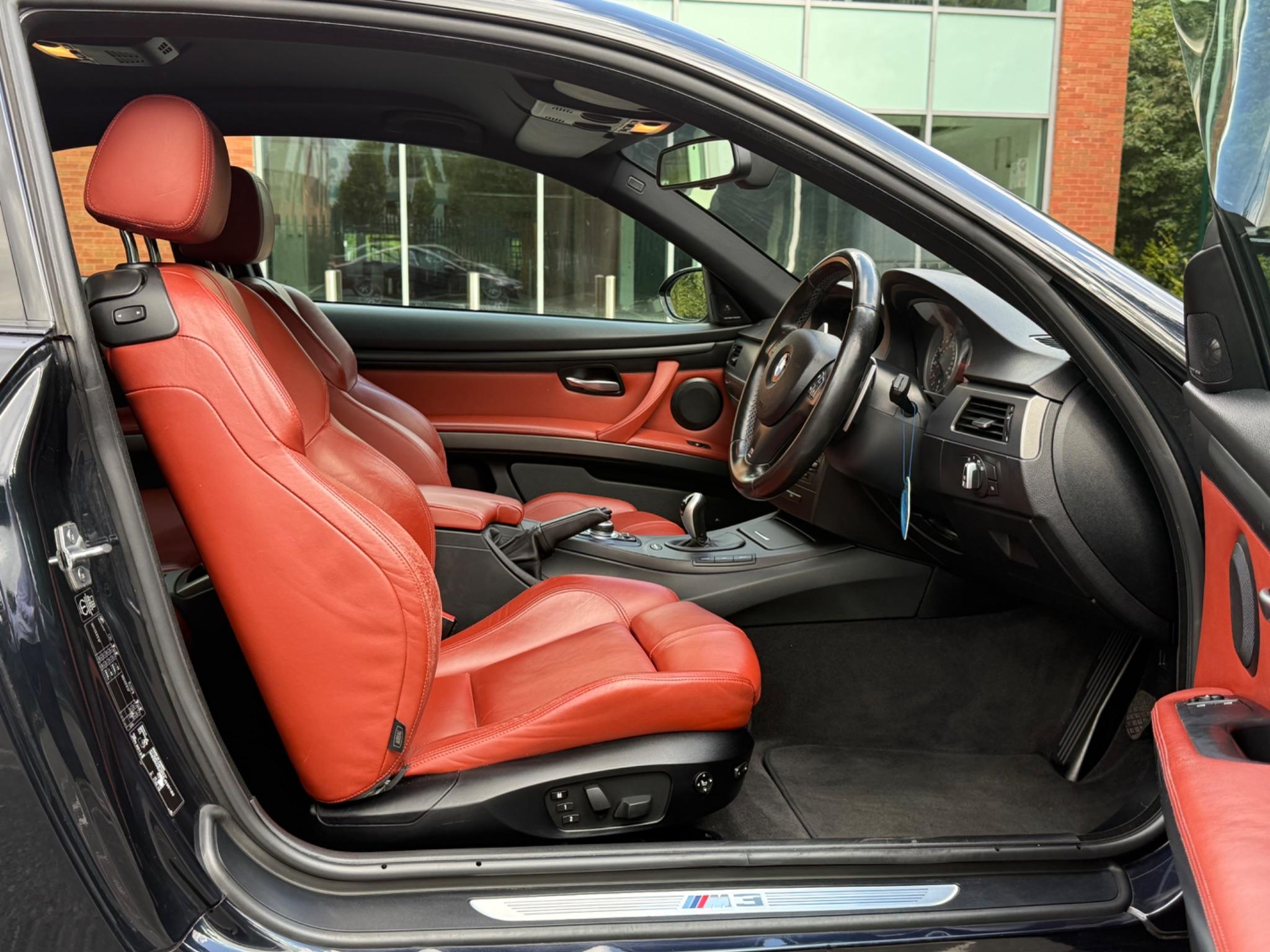 BMW M3 4.0 iV8 DCT Euro 5 2dr — photo 54 of 98