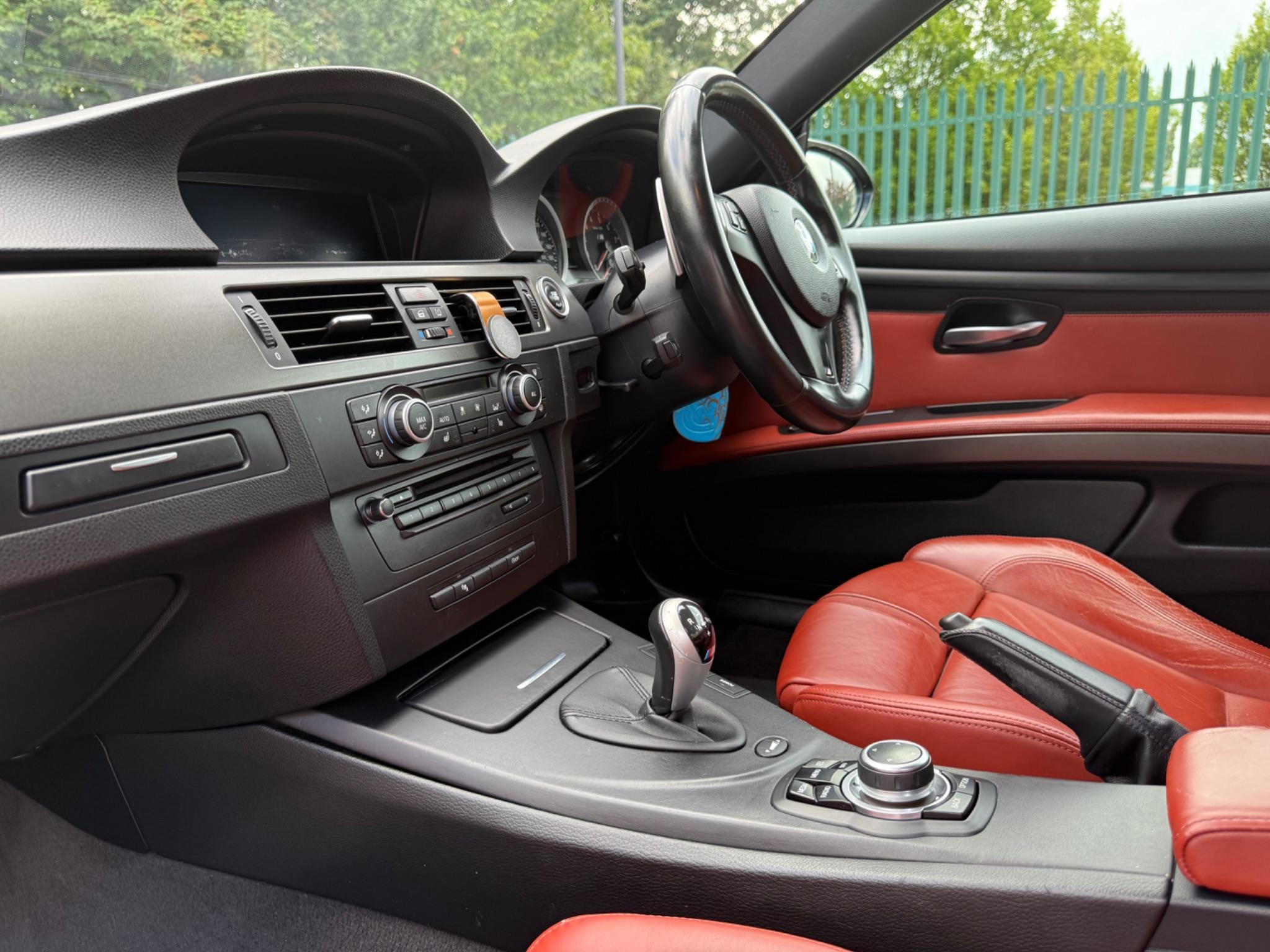 BMW M3 4.0 iV8 DCT Euro 5 2dr — photo 84 of 98