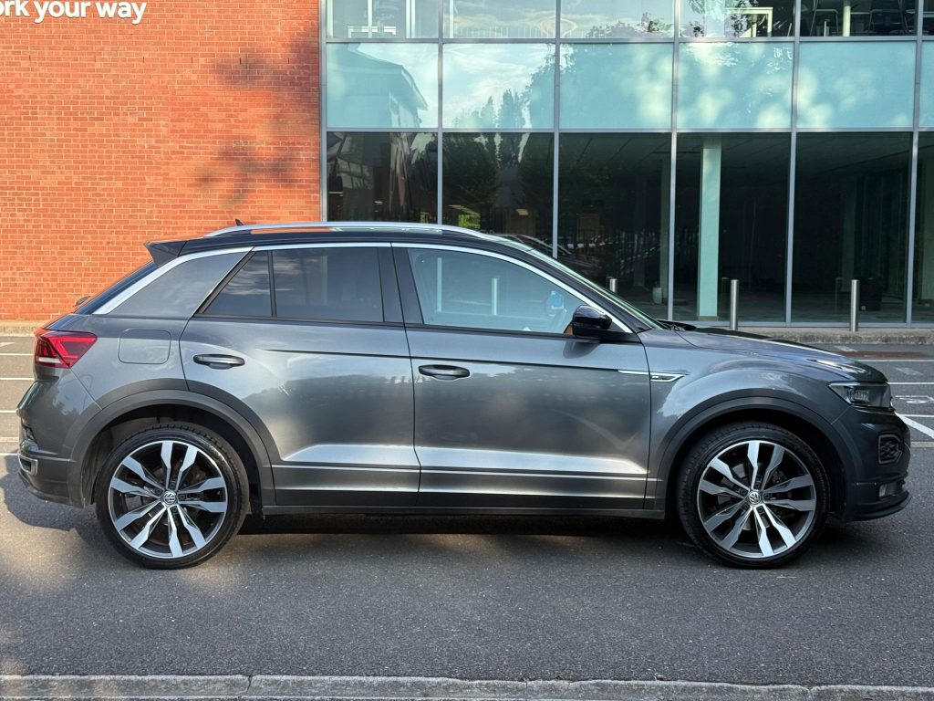 Volkswagen T-Roc 1.5 TSI EVO R-Line Euro 6 (s/s) 5dr — photo 8 of 48