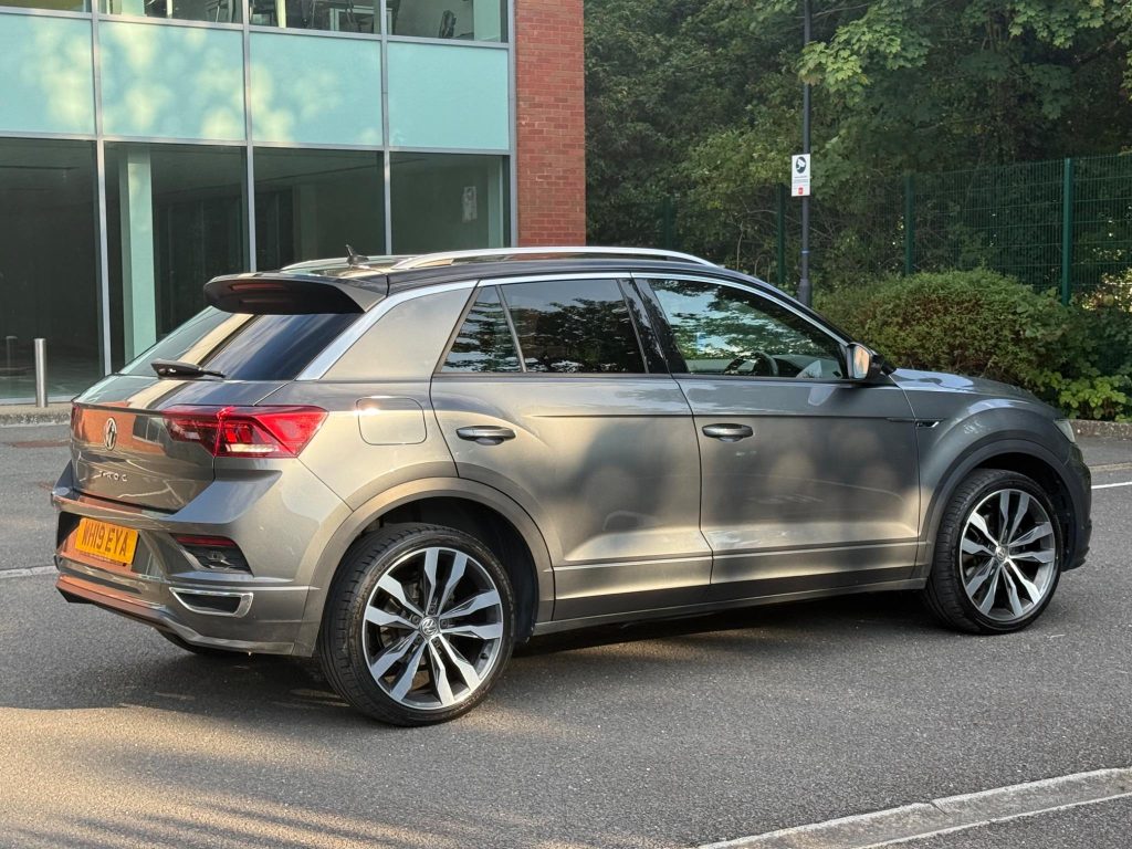 Volkswagen T-Roc 1.5 TSI EVO R-Line Euro 6 (s/s) 5dr — photo 11 of 48