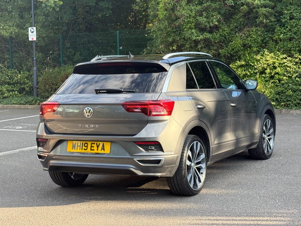 Volkswagen T-Roc 1.5 TSI EVO R-Line Euro 6 (s/s) 5dr — photo 14 of 48