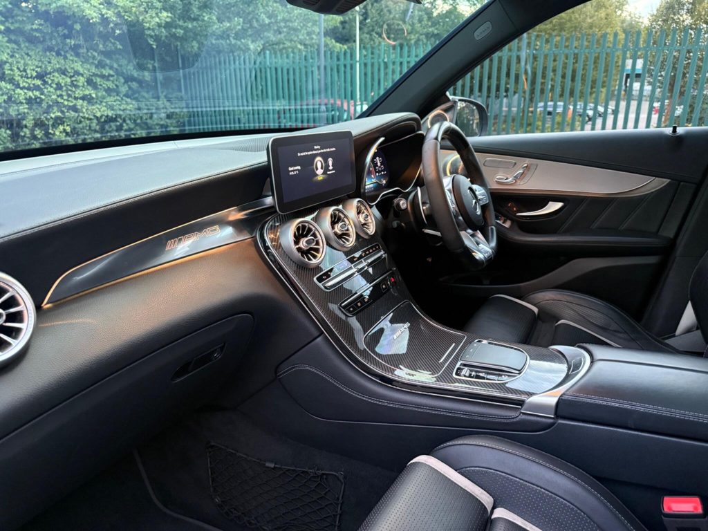 Mercedes-Benz GLC 4.0 GLC63 V8 BiTurbo AMG S (Premium Plus) SpdS MCT 4MATIC+ Euro 6 (s/s) 5dr — photo 38 of 100