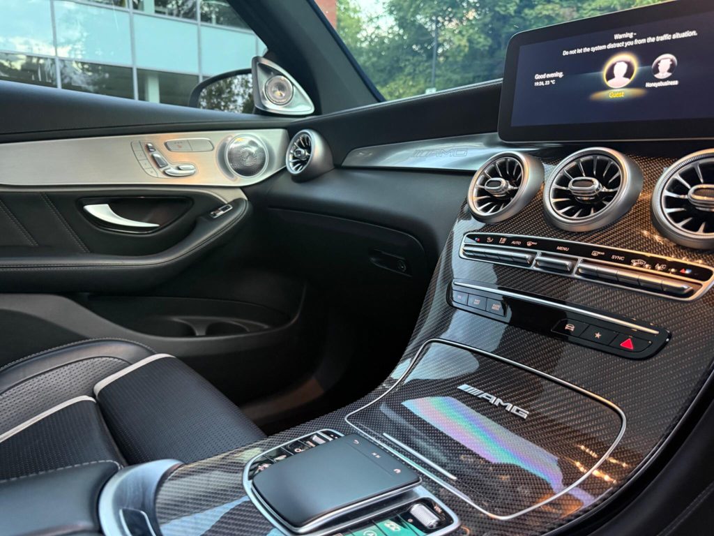 Mercedes-Benz GLC 4.0 GLC63 V8 BiTurbo AMG S (Premium Plus) SpdS MCT 4MATIC+ Euro 6 (s/s) 5dr — photo 47 of 100