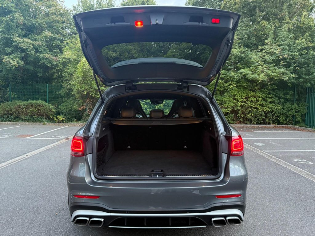 Mercedes-Benz GLC 4.0 GLC63 V8 BiTurbo AMG S (Premium Plus) SpdS MCT 4MATIC+ Euro 6 (s/s) 5dr — photo 75 of 100
