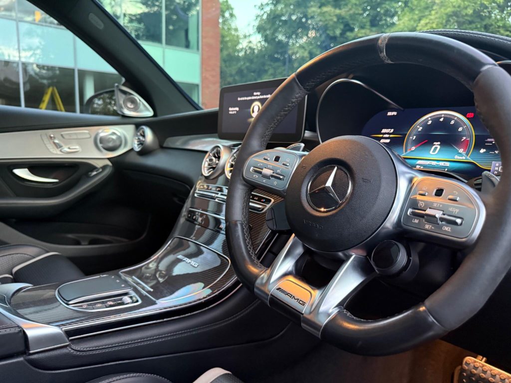 Mercedes-Benz GLC 4.0 GLC63 V8 BiTurbo AMG S (Premium Plus) SpdS MCT 4MATIC+ Euro 6 (s/s) 5dr — photo 77 of 100